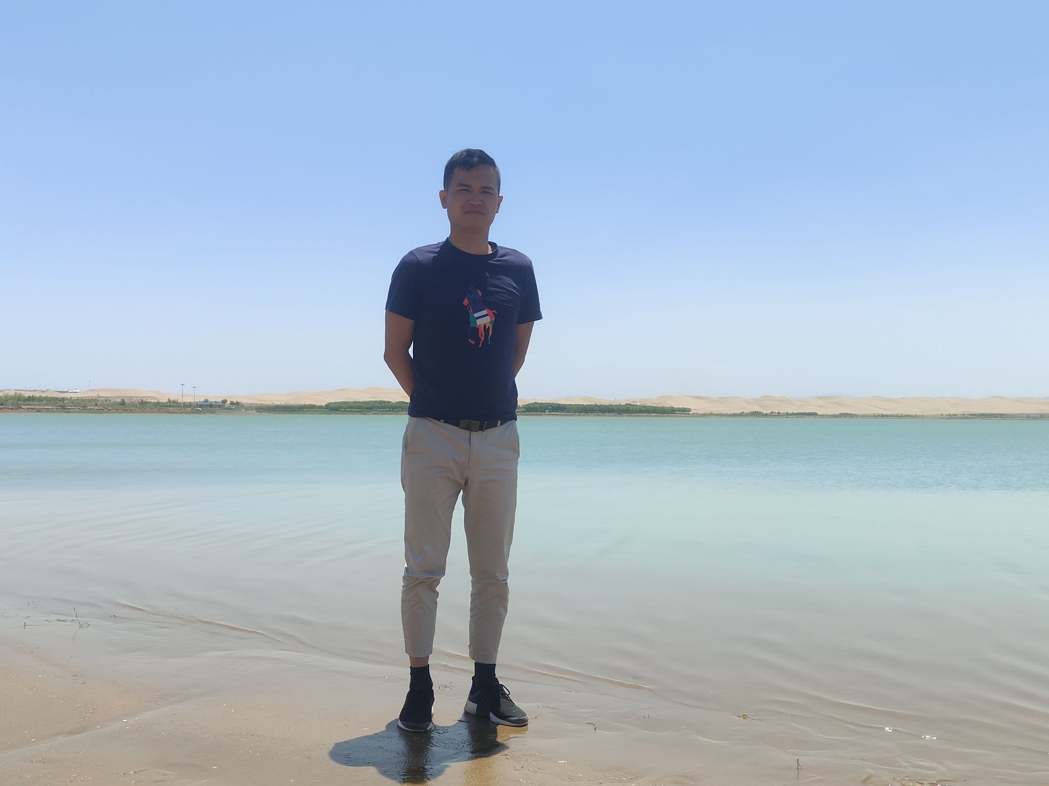 穿越之门旅行图片