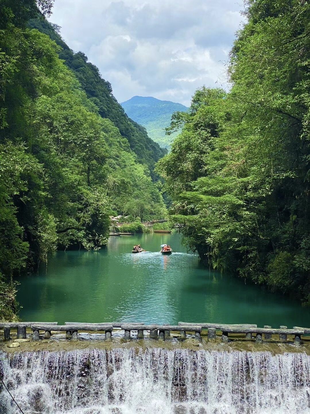 鹤峰屏山峡谷