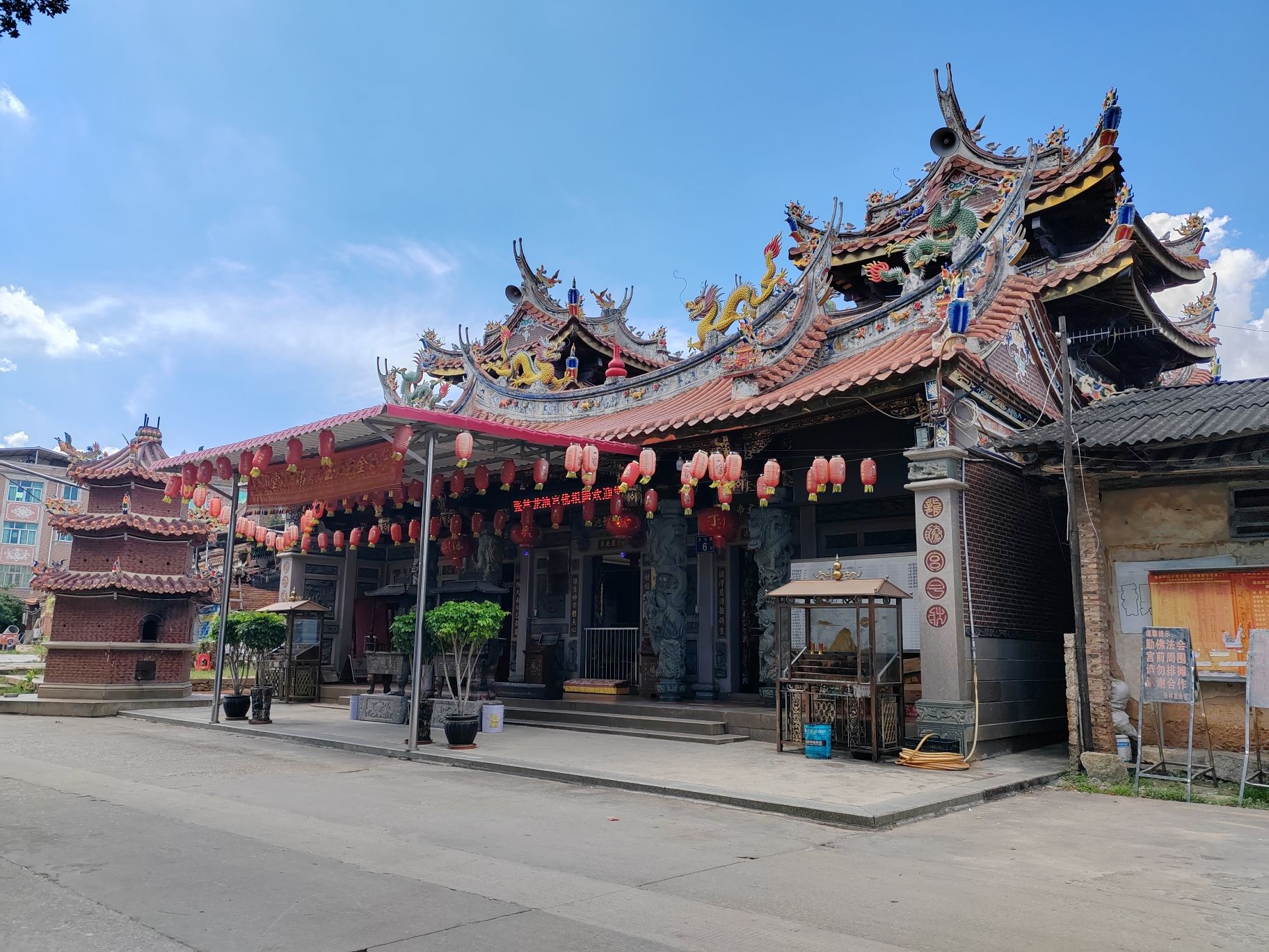 张林龙池宫旅行图片