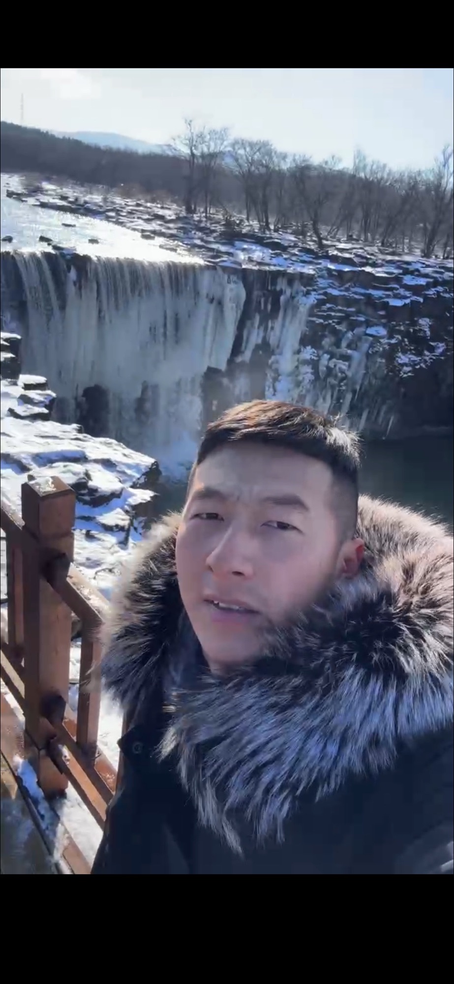 镜泊湖石瀑公园