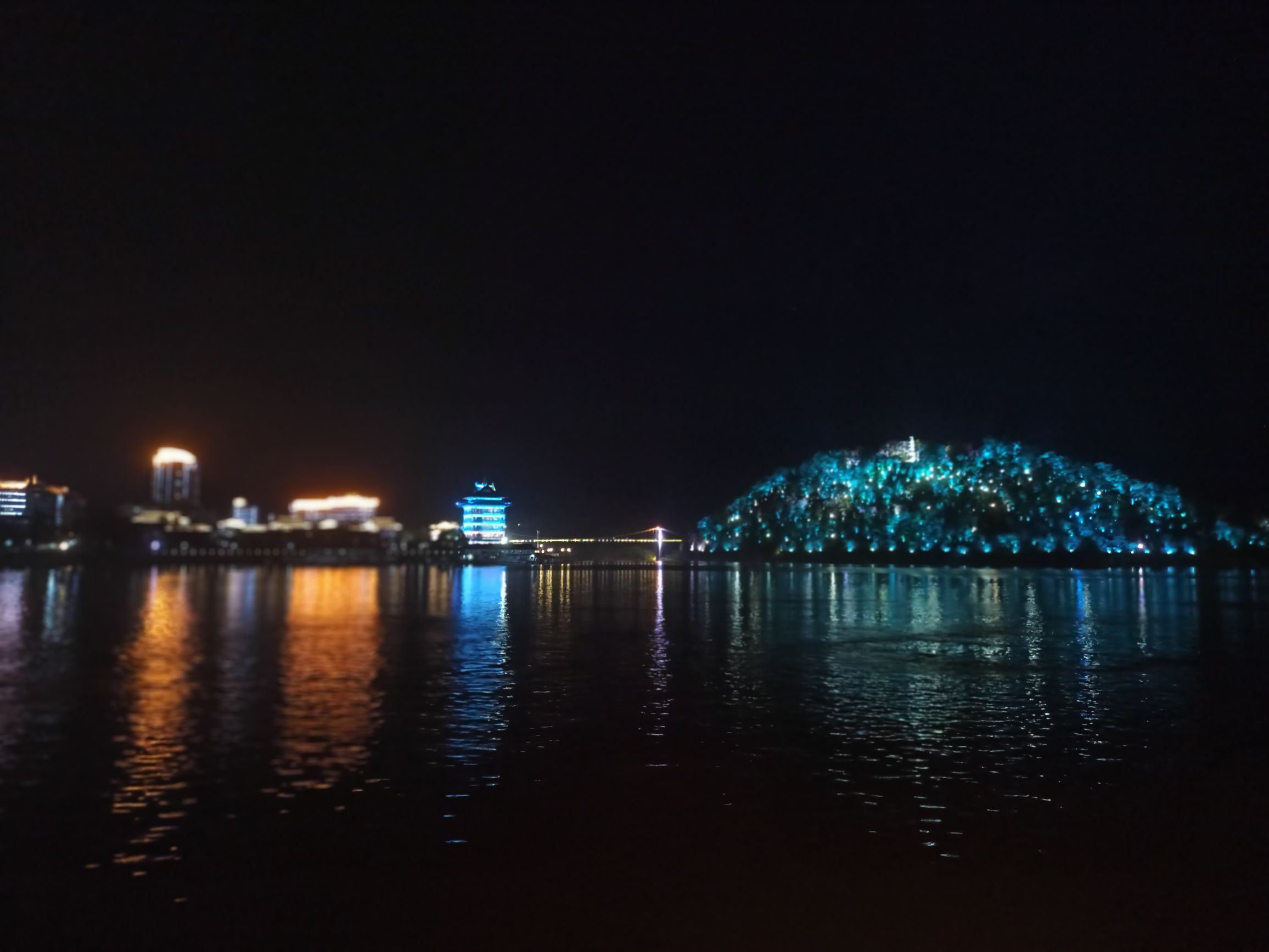 富春江夜游旅行图片