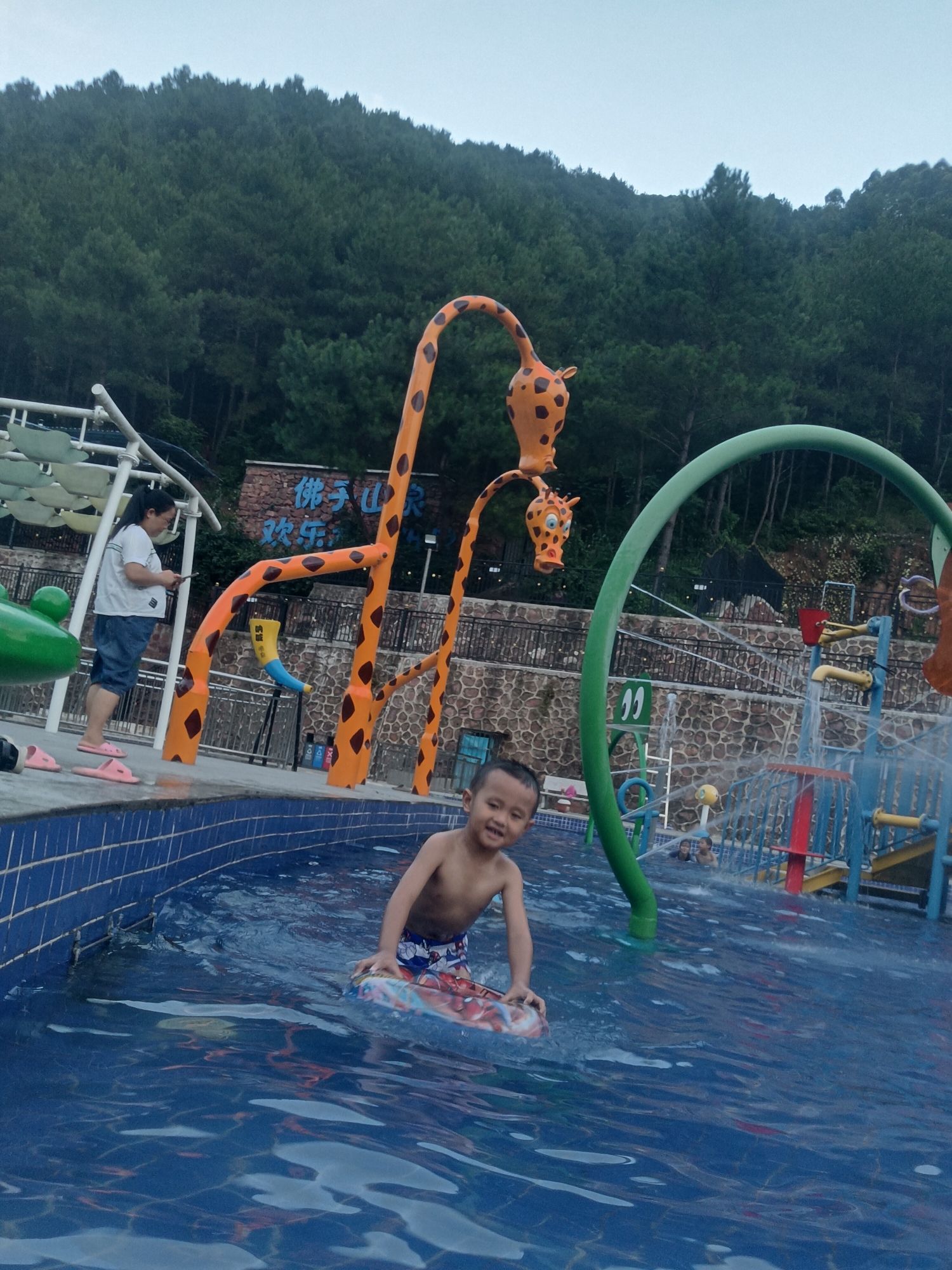 广西平南安怀佛子旅游风景区