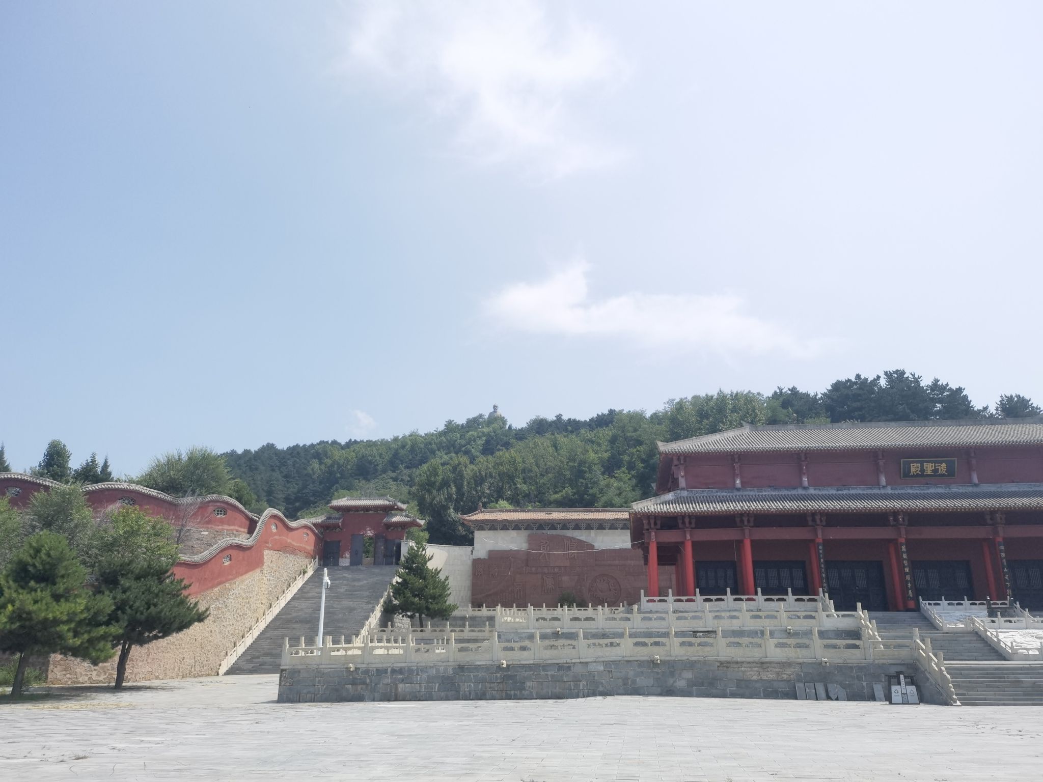 荀子文化园塑像广场