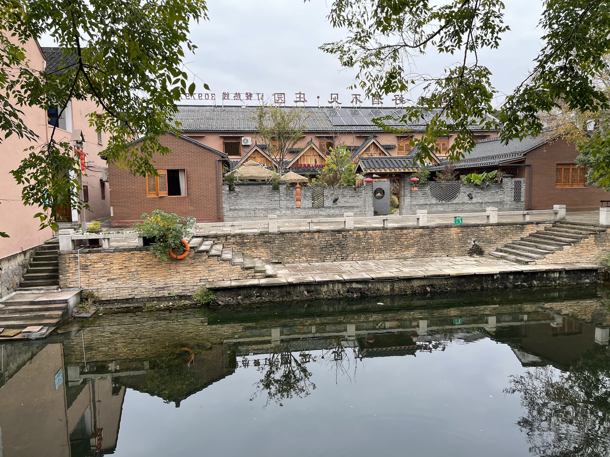 港廊古村落景区