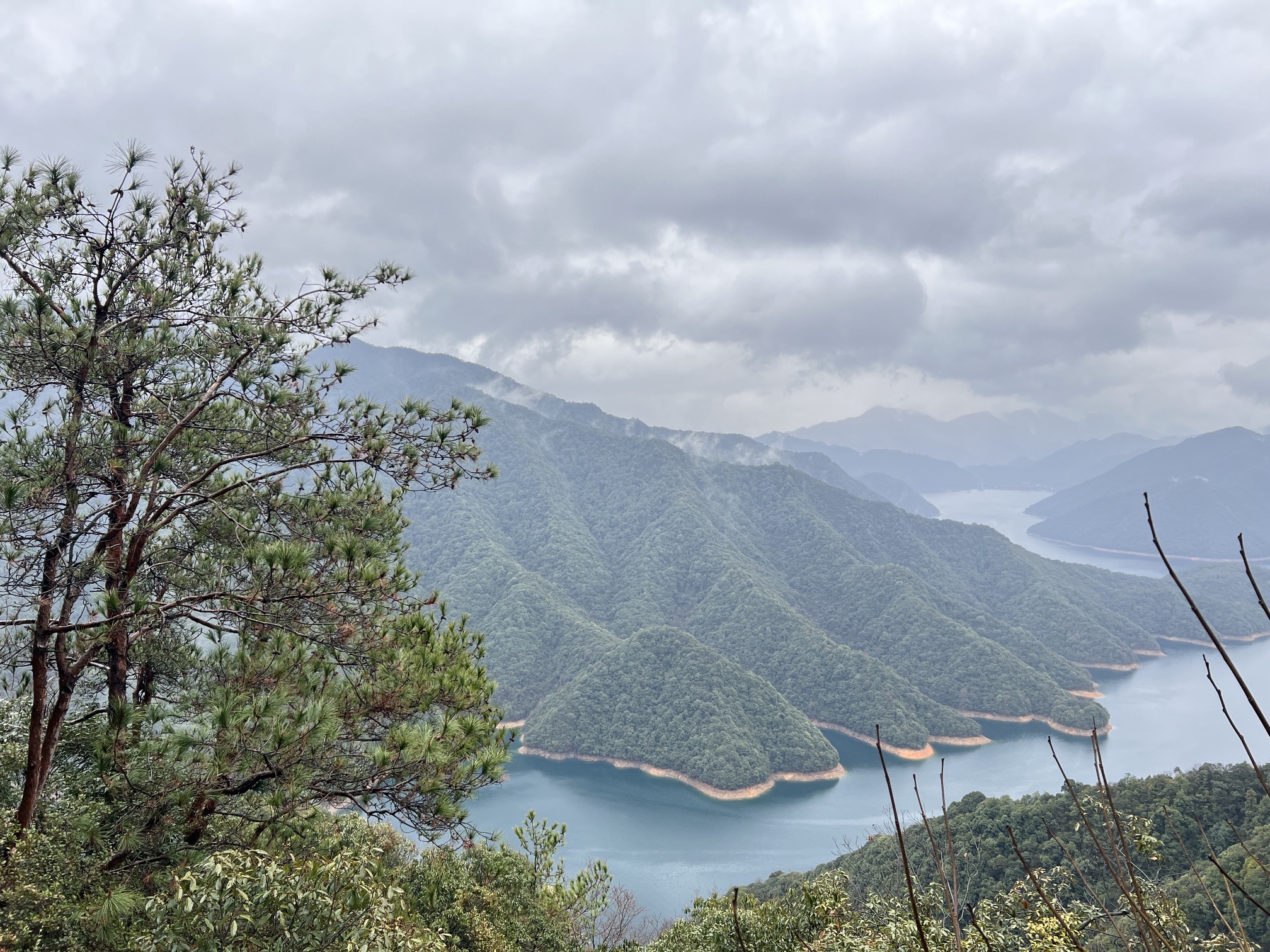 千岛湖冠峰观景台