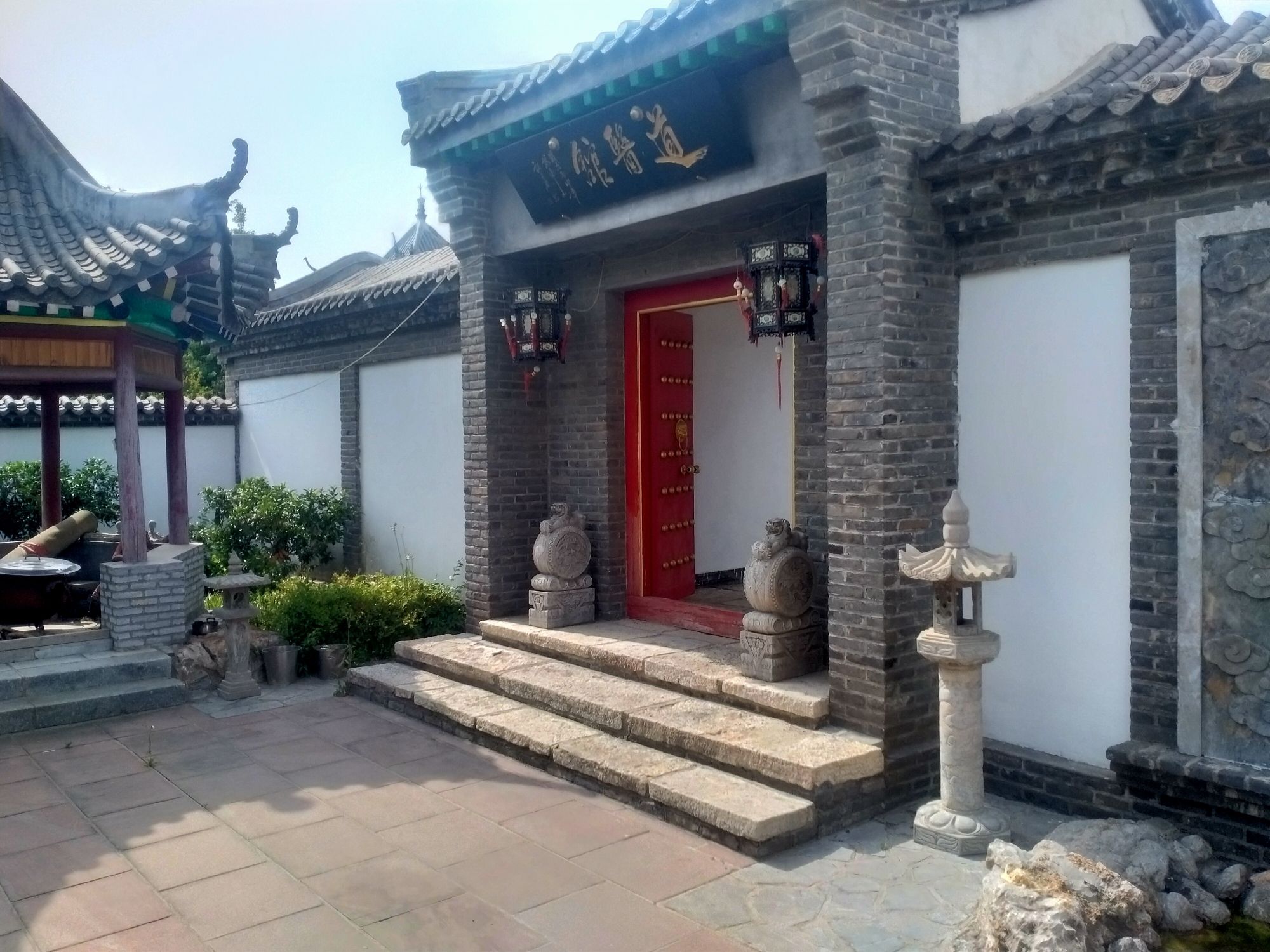 五鼓寺放生湖