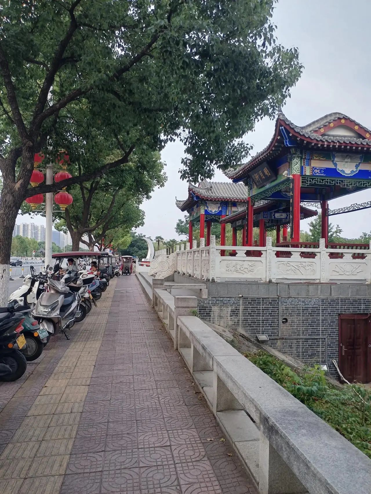明月轩广场