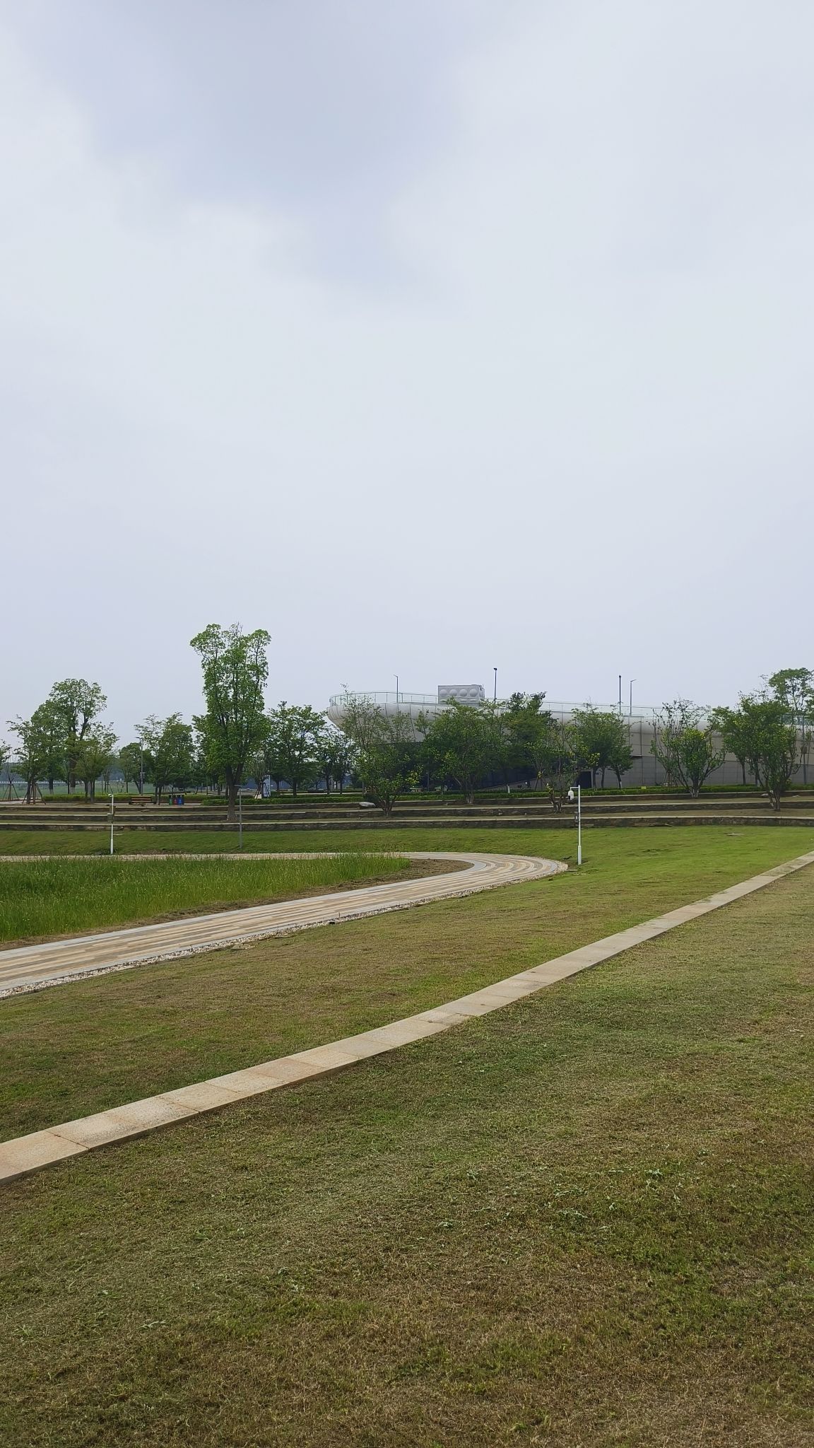 儒乐湖滨江公园
