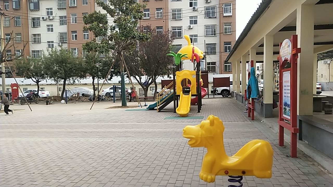 岱道庵社区文体小广场旅行图片