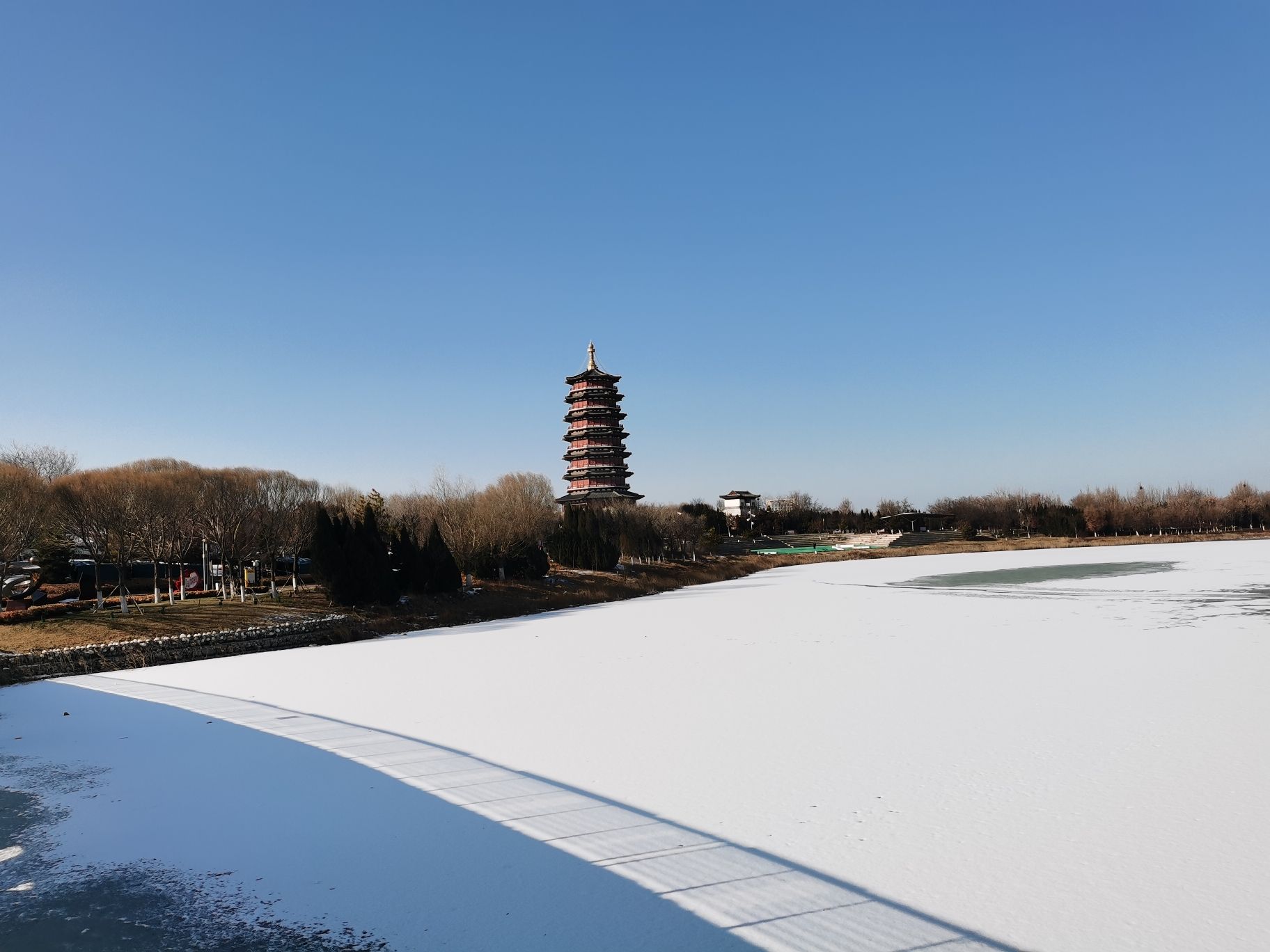 鸣翠湖沙滩旅行图片