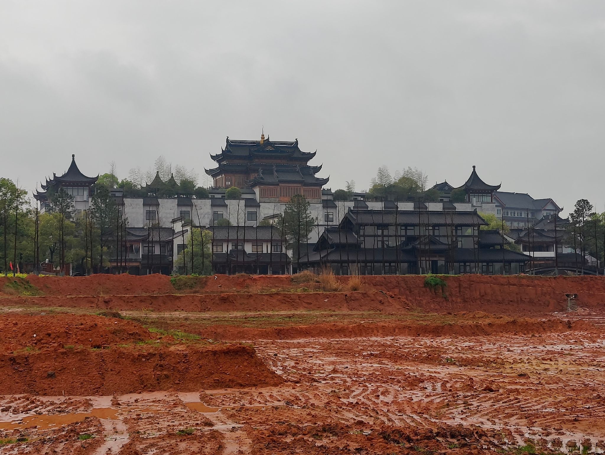 龙天小镇旅行图片