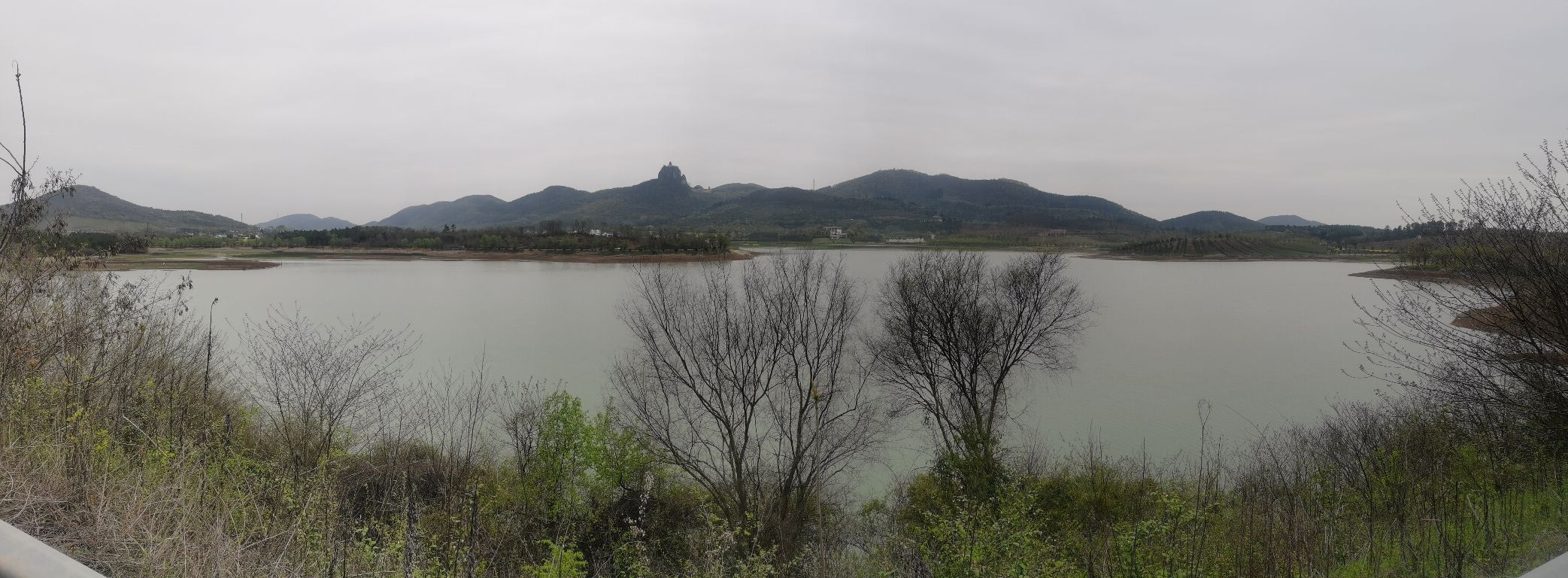 鸡笼山-半月湖风景区旅行图片