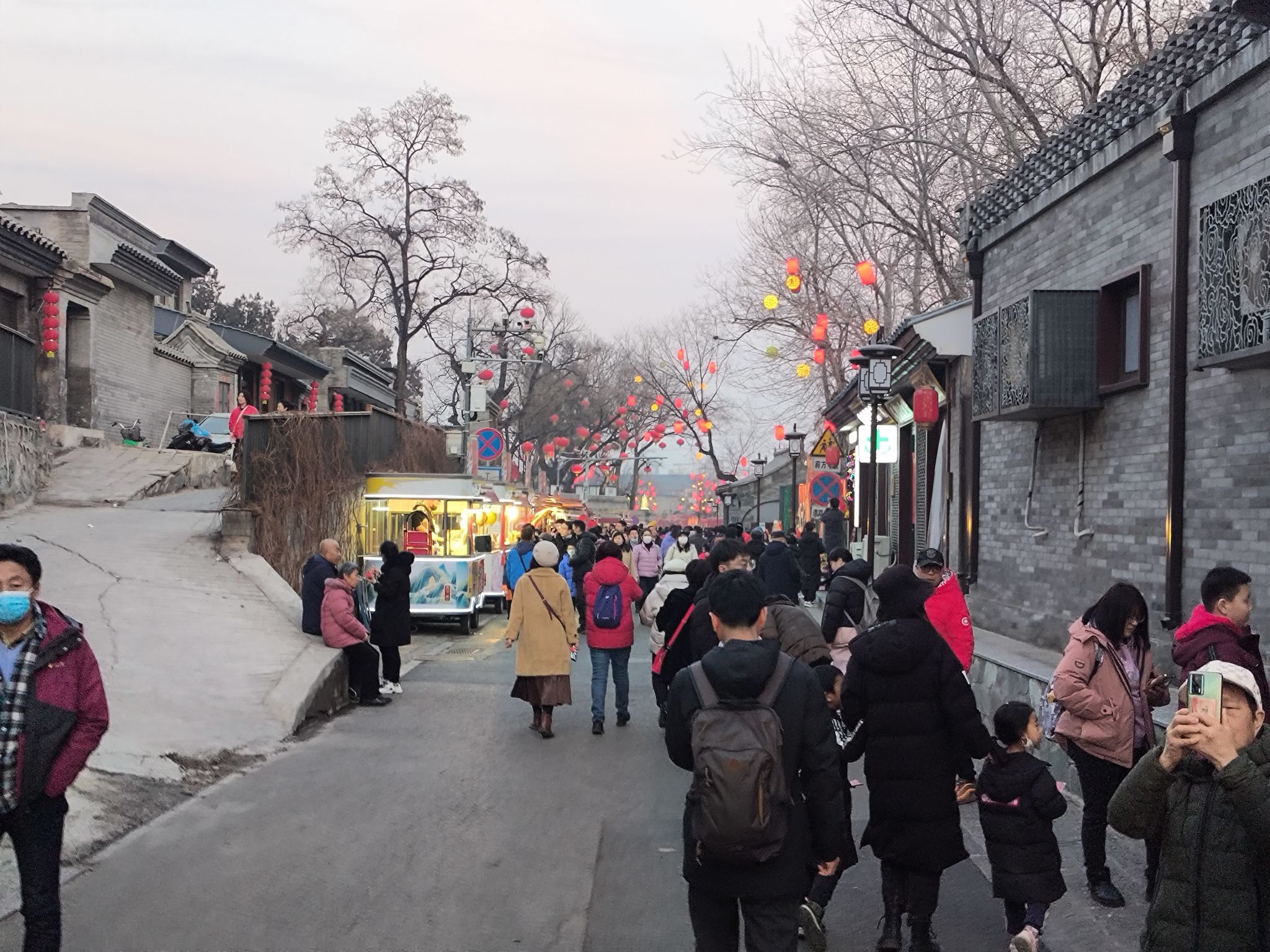 模式口过街楼