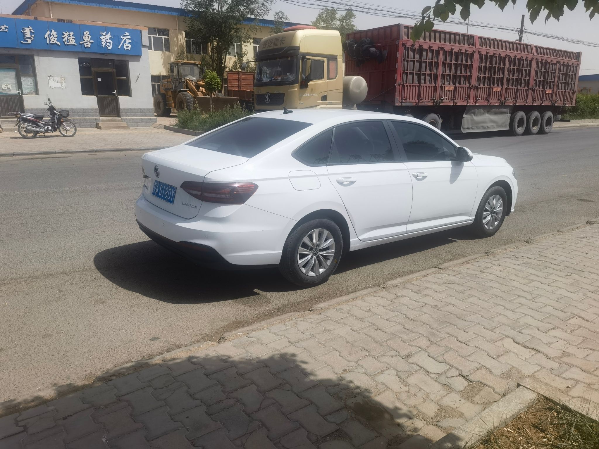 潮格温都尔敖包