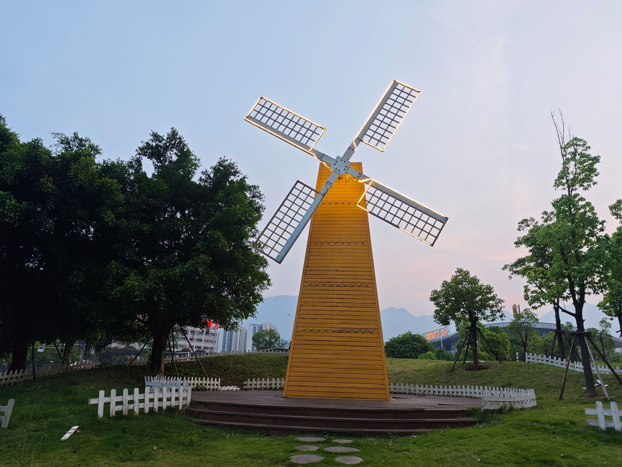 福州高新区黄风车公园旅行图片