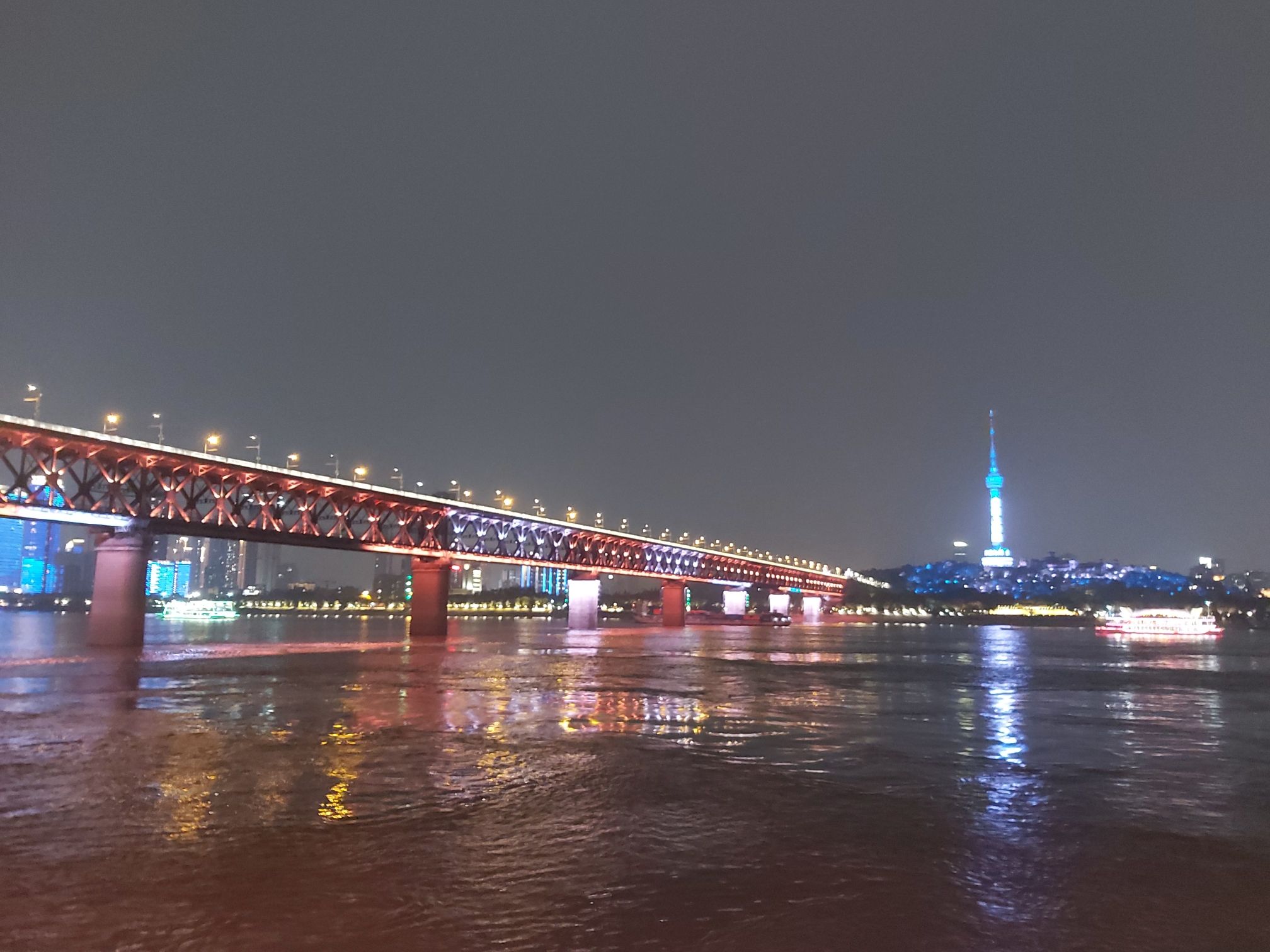 武汉君旅号长江游览(夜游长江)