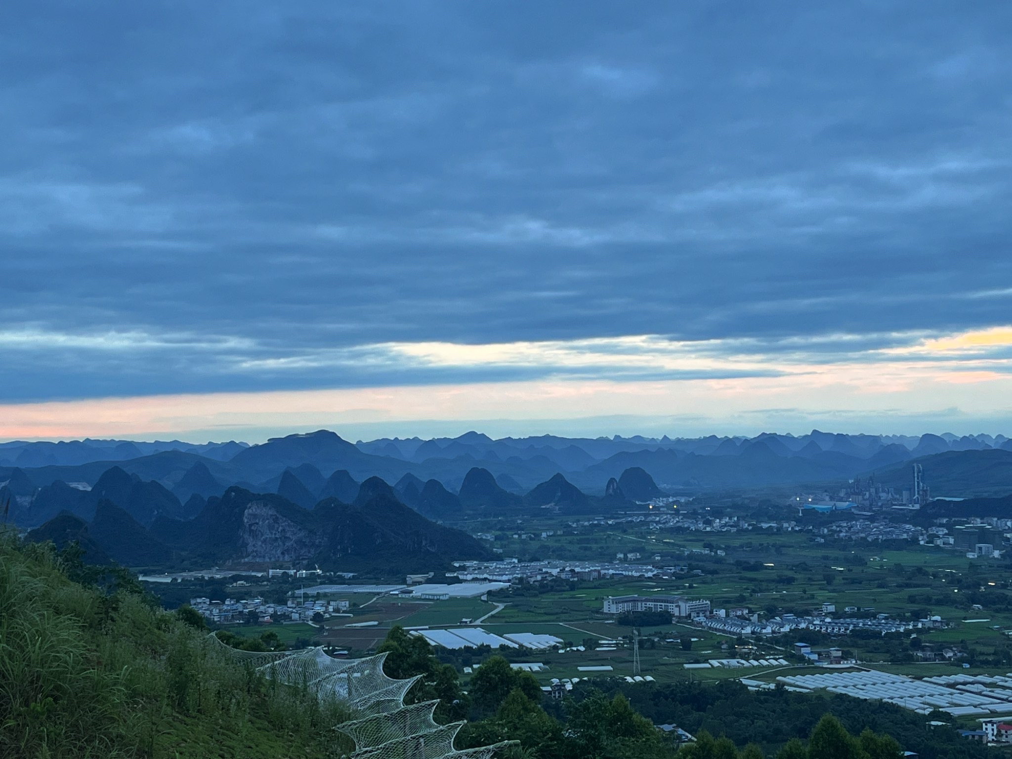 螺蛳粉小镇飞行营地