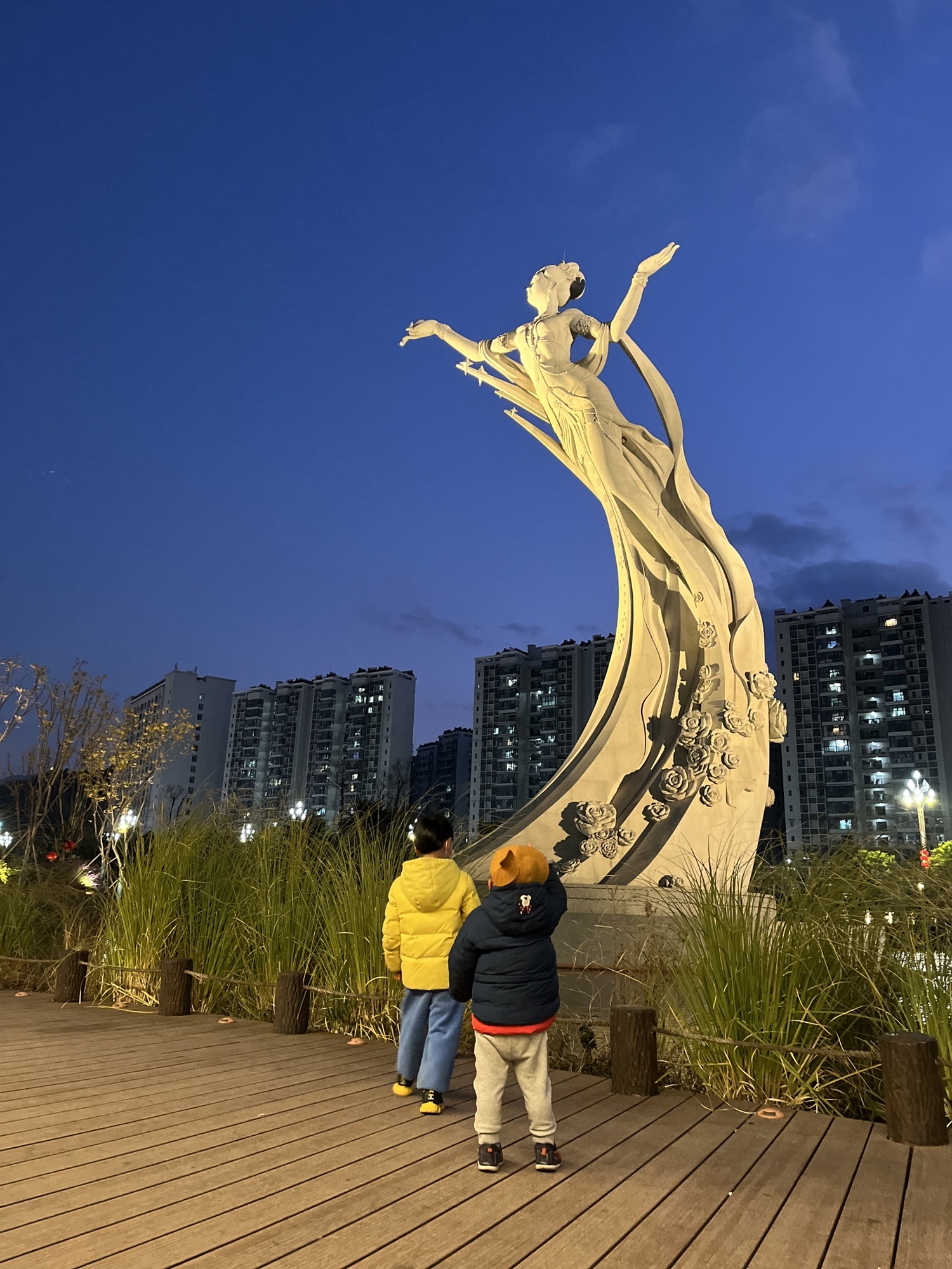 西昌月亮湖公园旅行图片