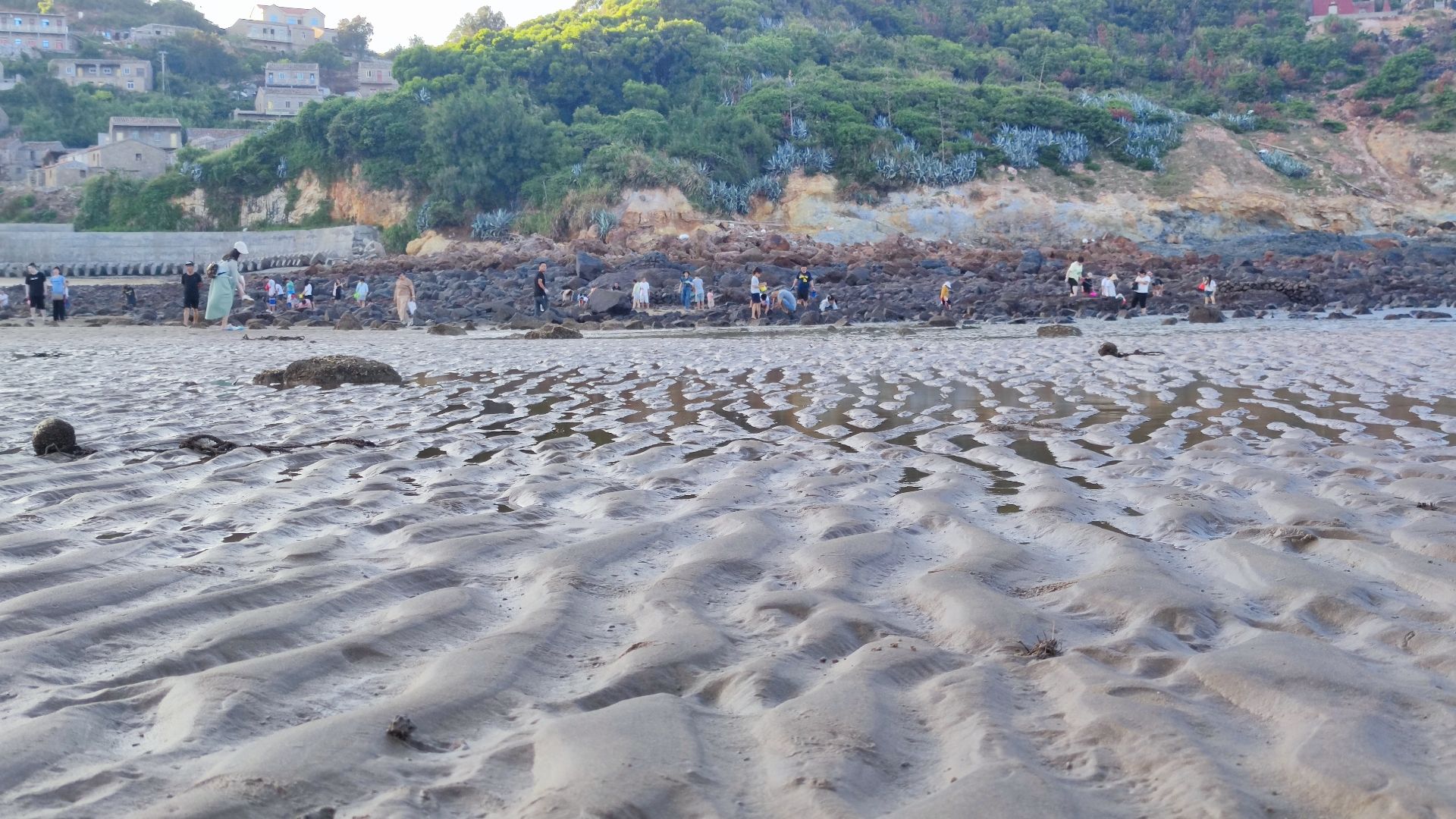 月举湾海滩