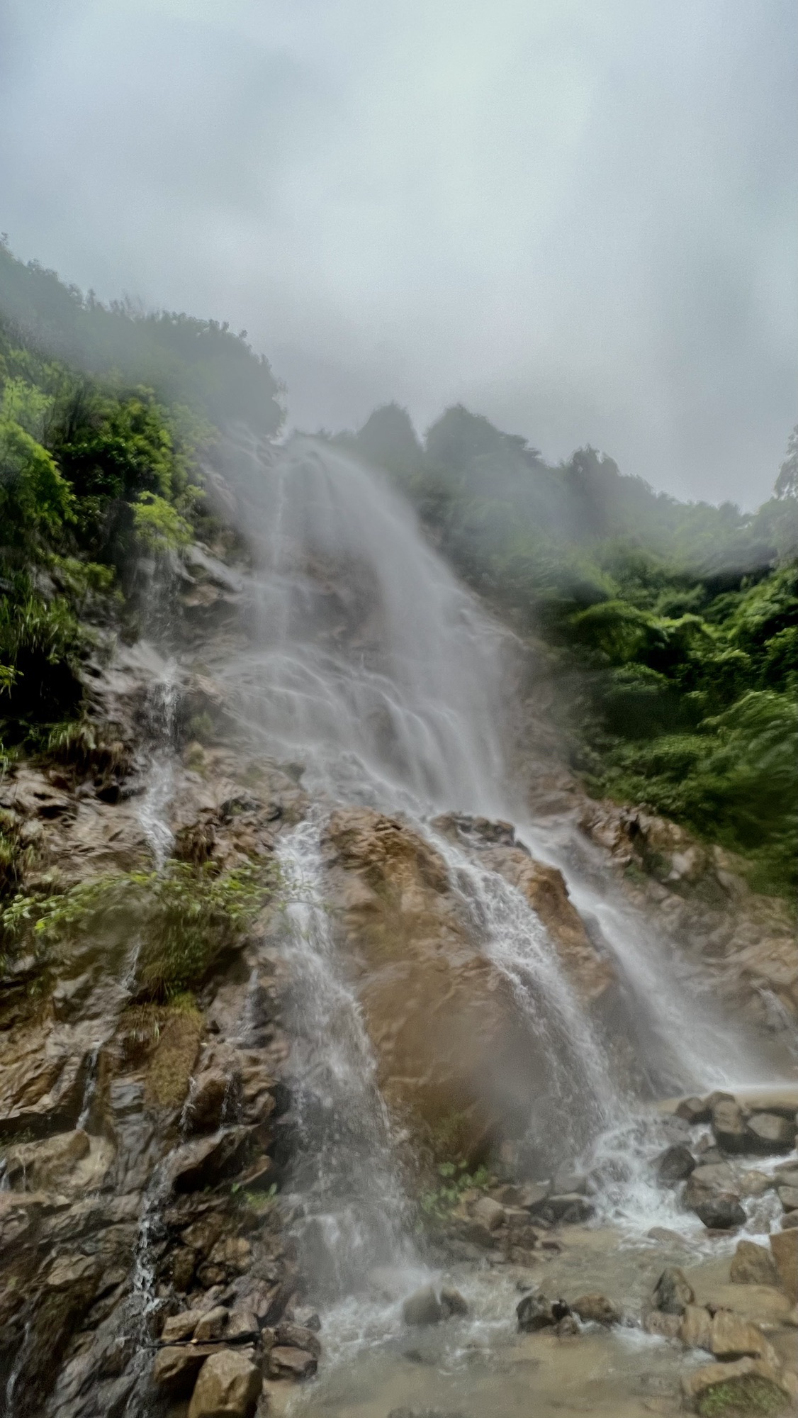 相山飞瀑