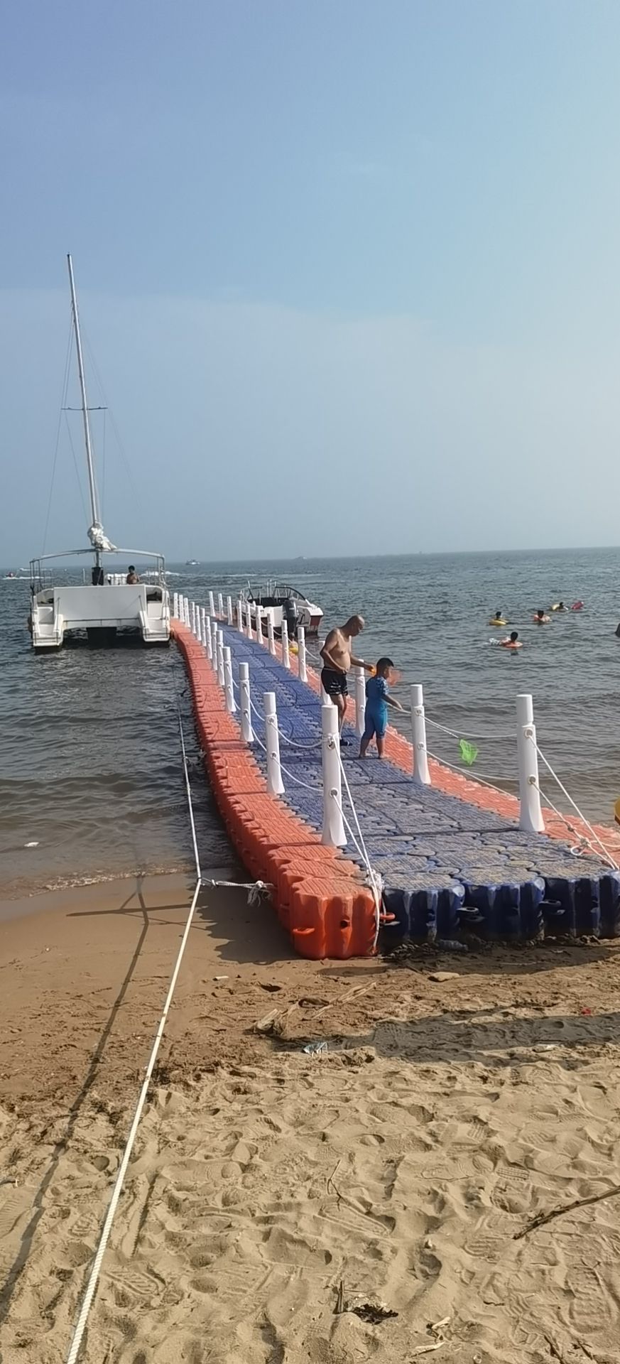 东戴河宏跃帝景海沙滩浴场