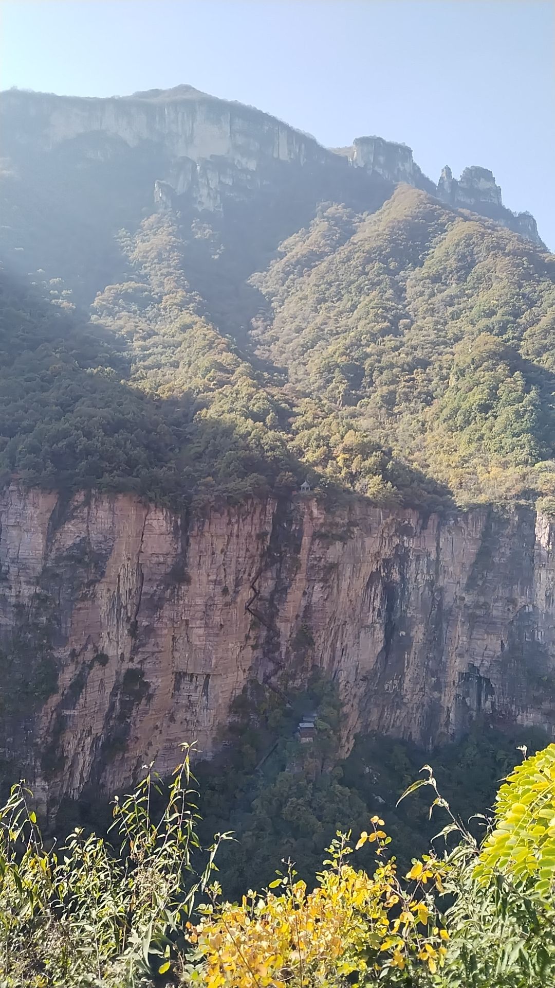 罗姐寨一线天农家院旅行图片