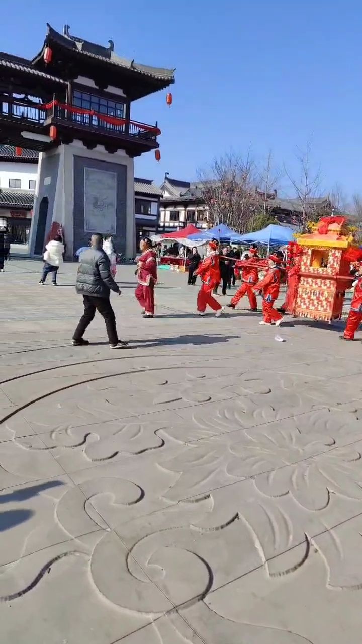 鲁山花瓷古镇