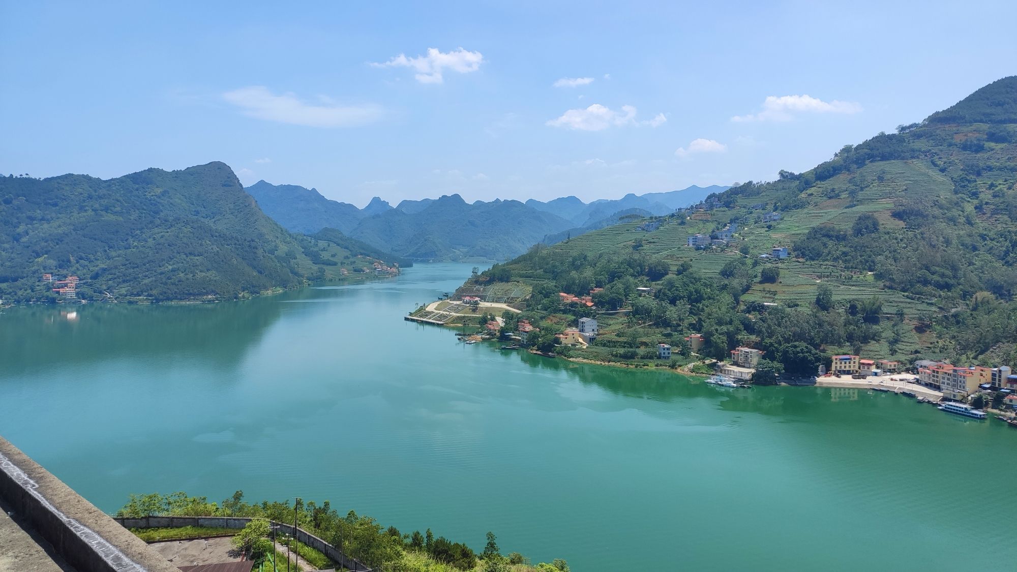 大化岩滩旅游景区