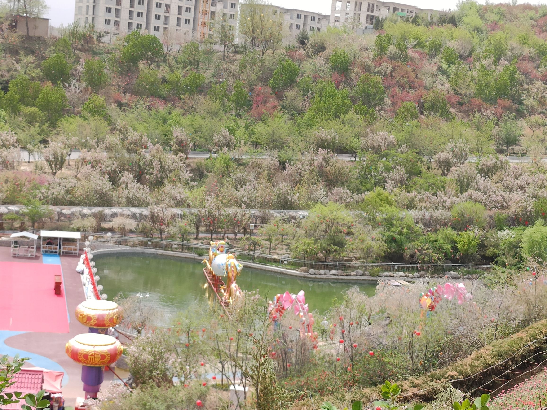 玉泉山景区鹿岛公园