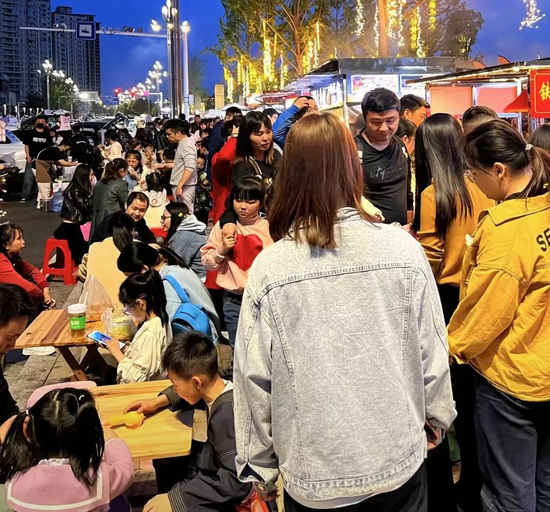 雁鸣溪广场旅行图片