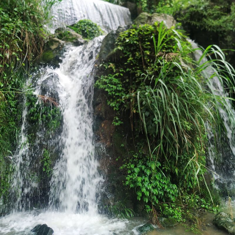 漂水岩瀑布