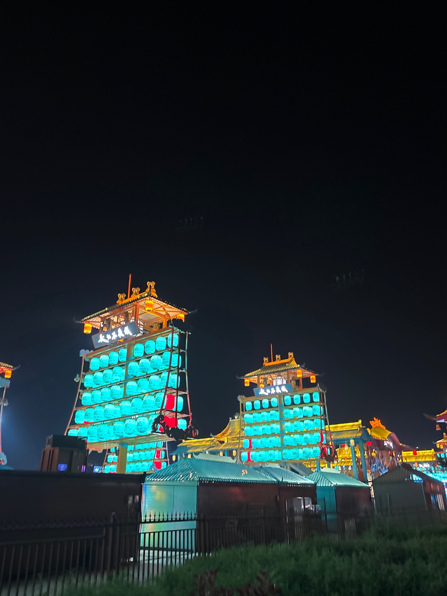 长江不夜城旅行图片