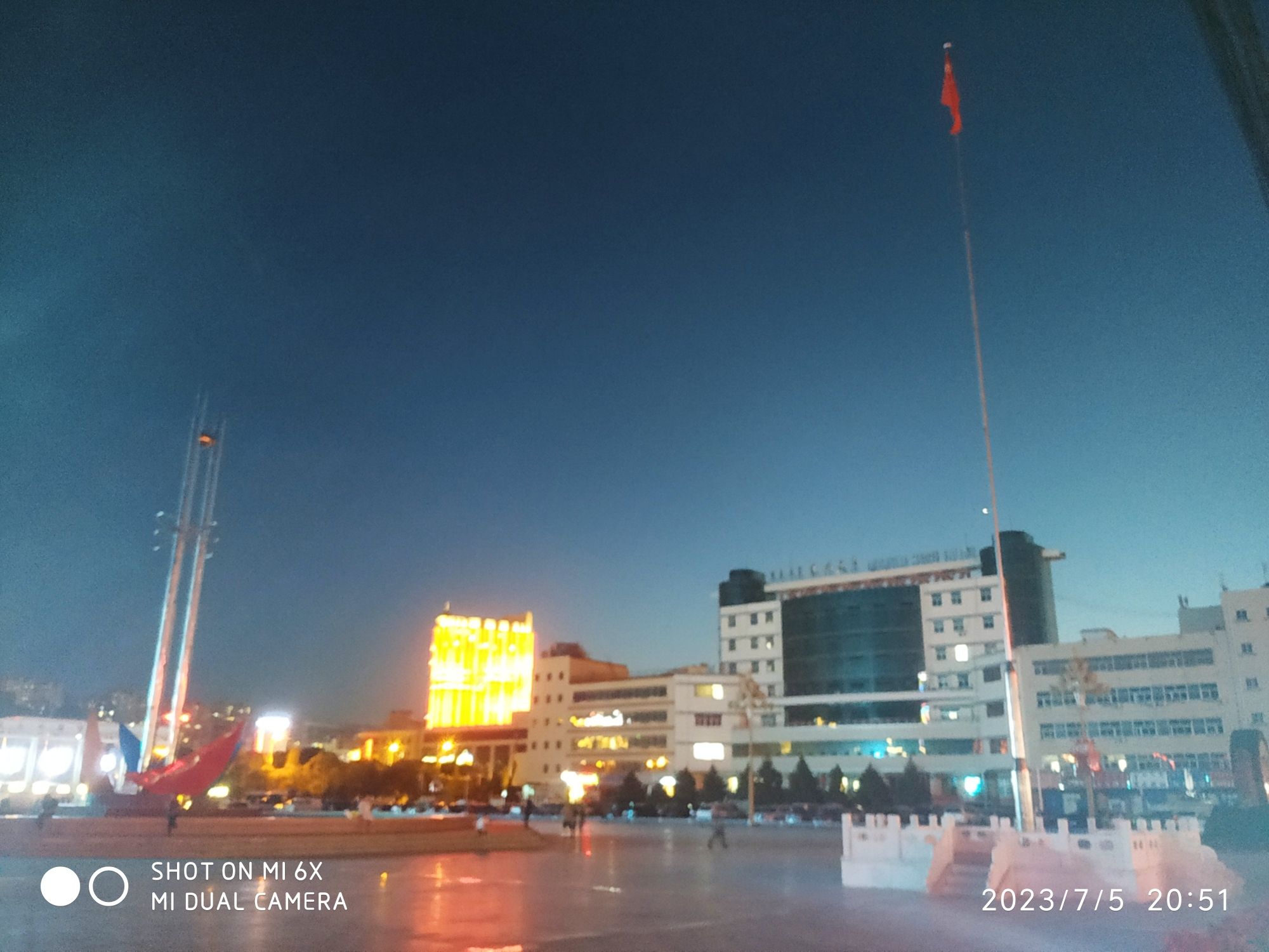 准格尔广场旅行图片