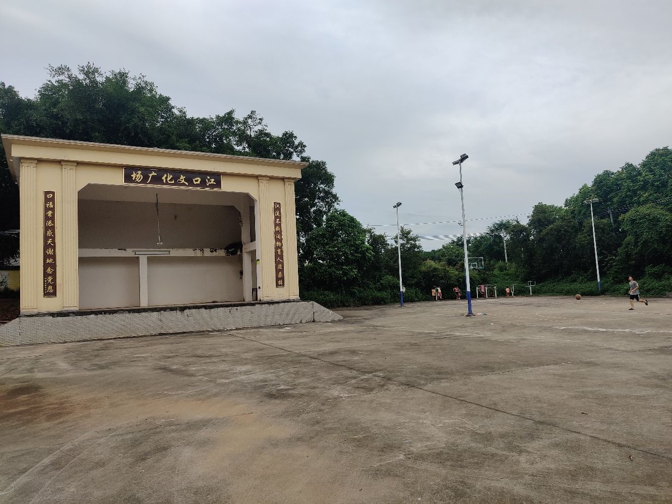 江口文化广场