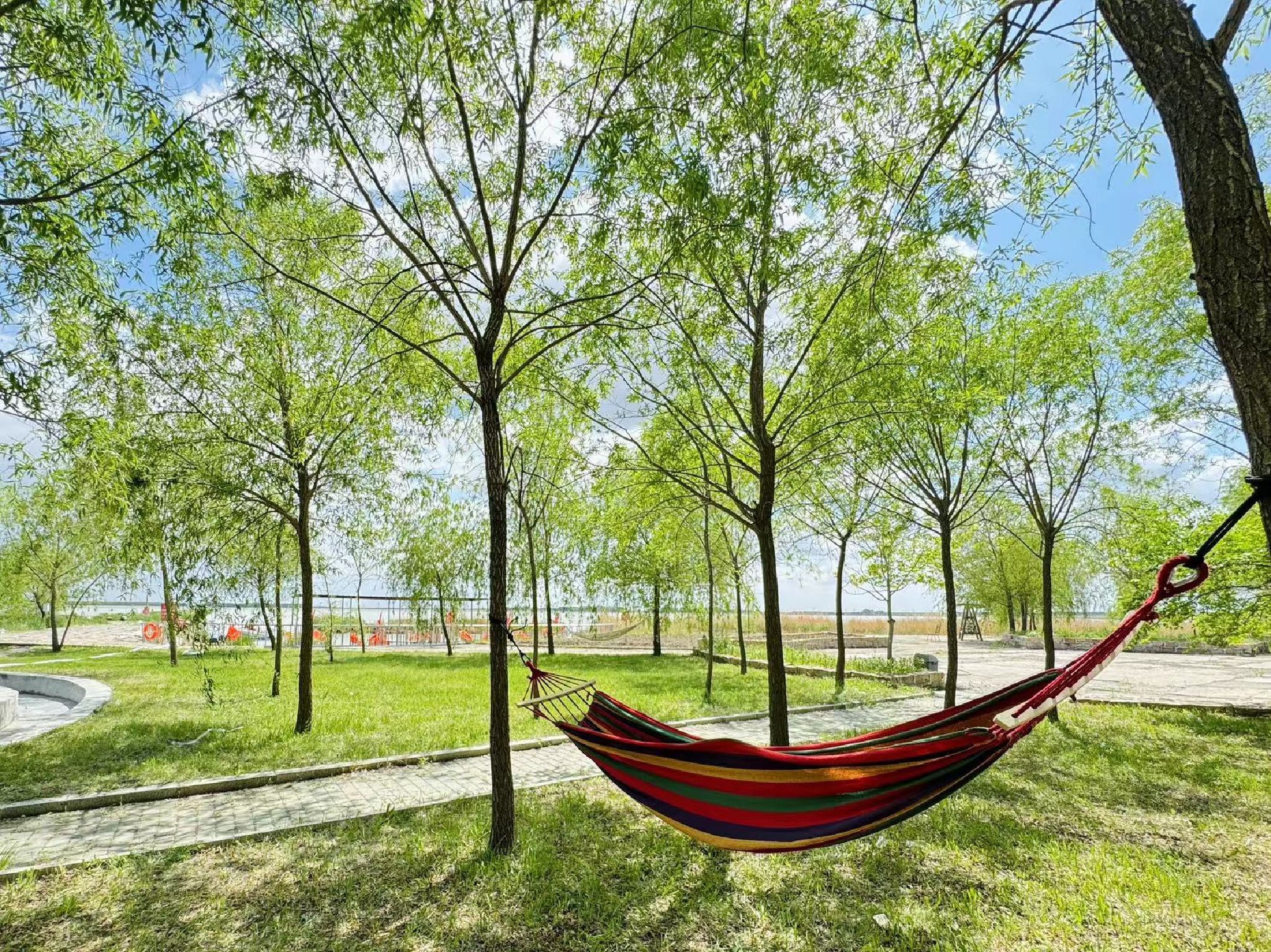 克尔台湖水岸渔村旅行图片