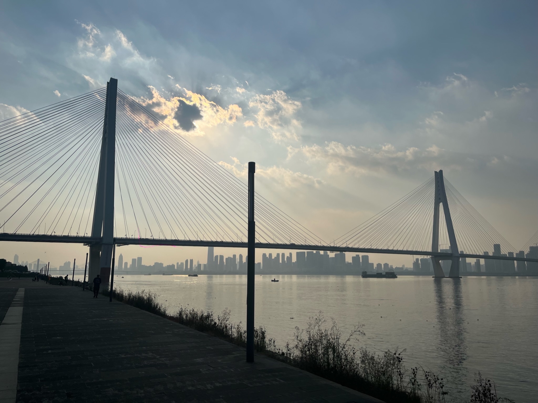 武汉青山江滩旅行图片