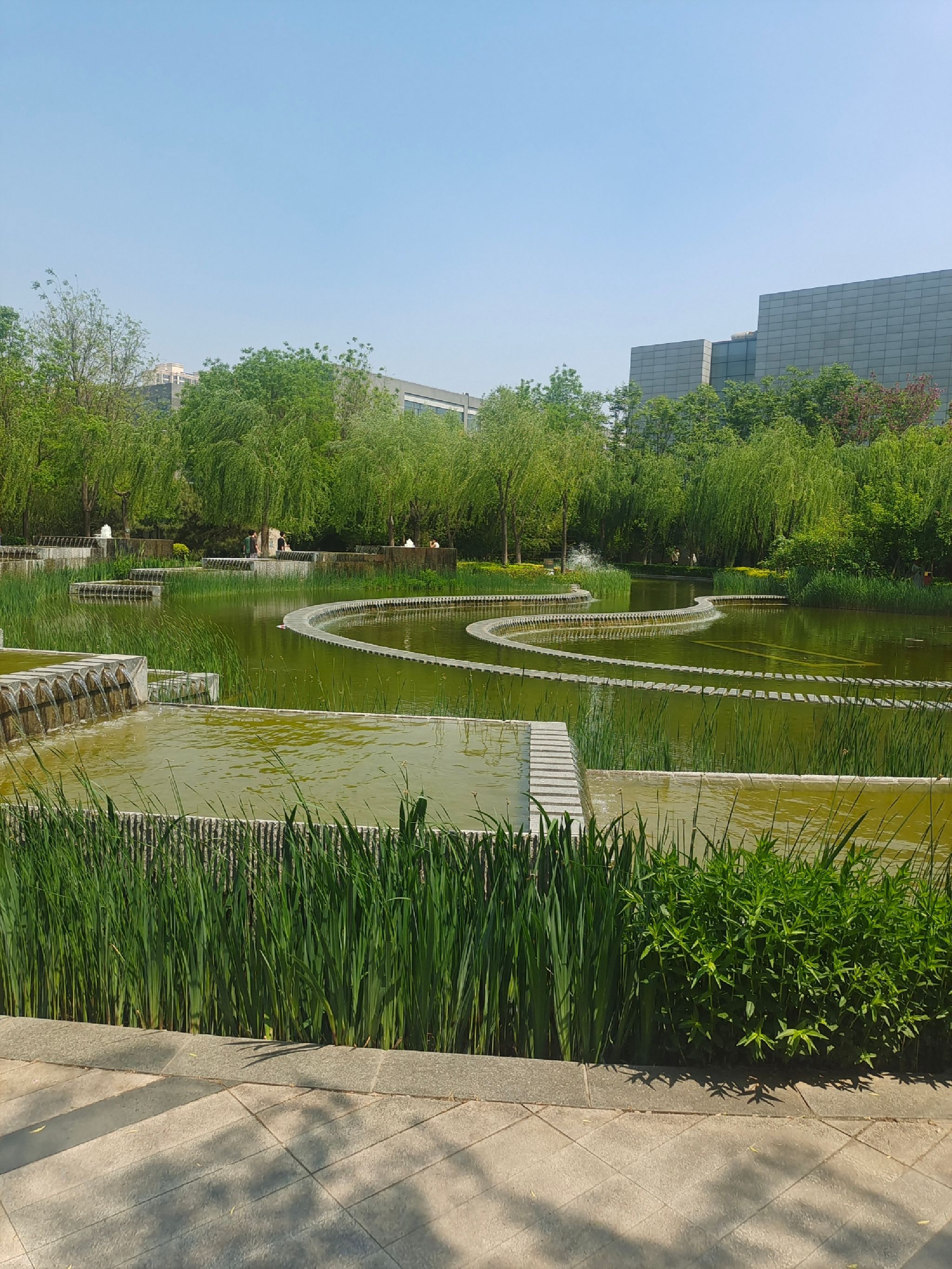河北师范大学慧泉广场