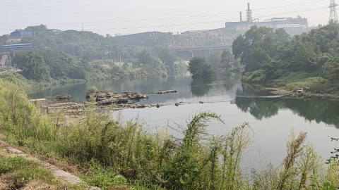 月亮湾旅行图片