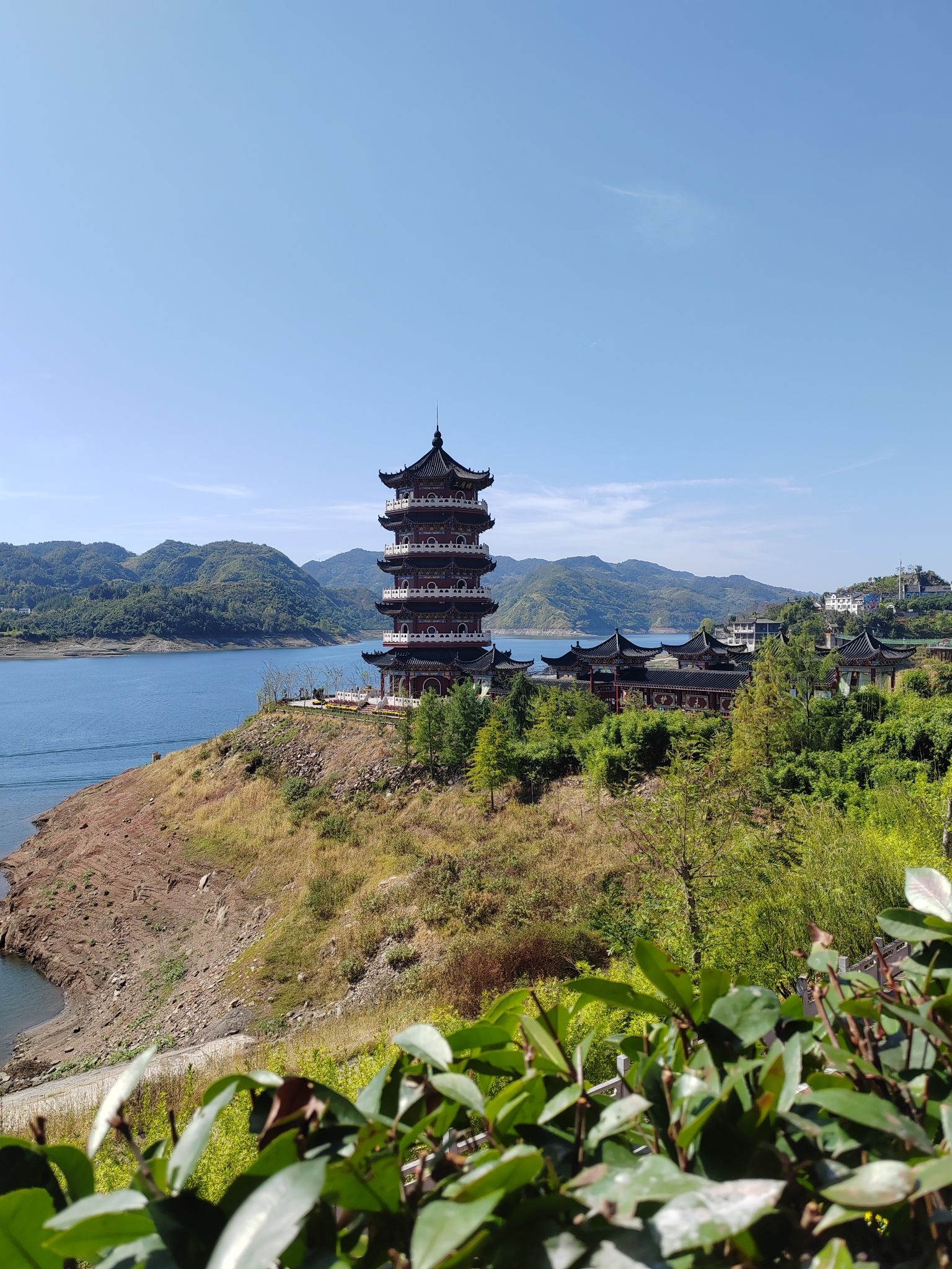 圣水湖·上庸楼旅行图片