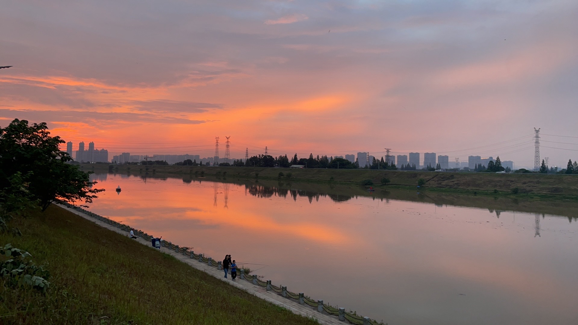 捞刀河滨水市民公园