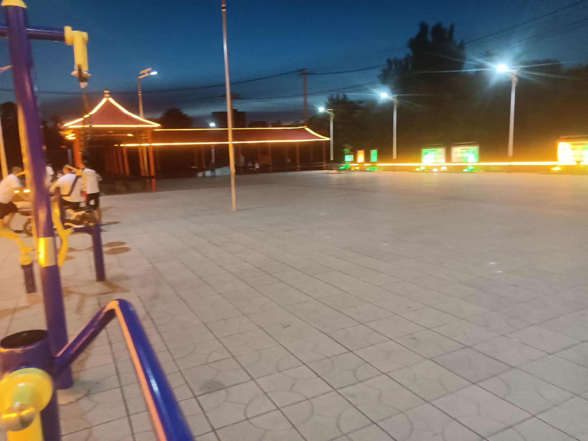 张楚营村广场