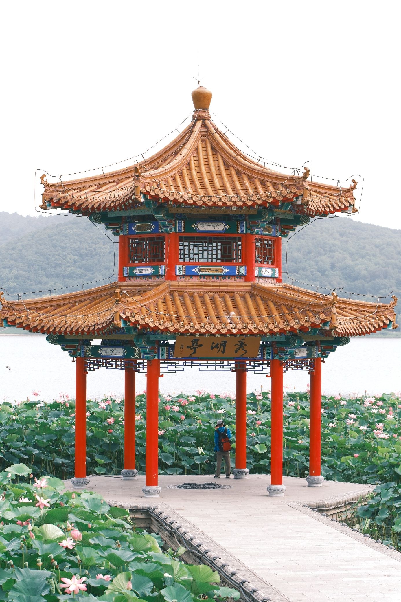 秀湖亭