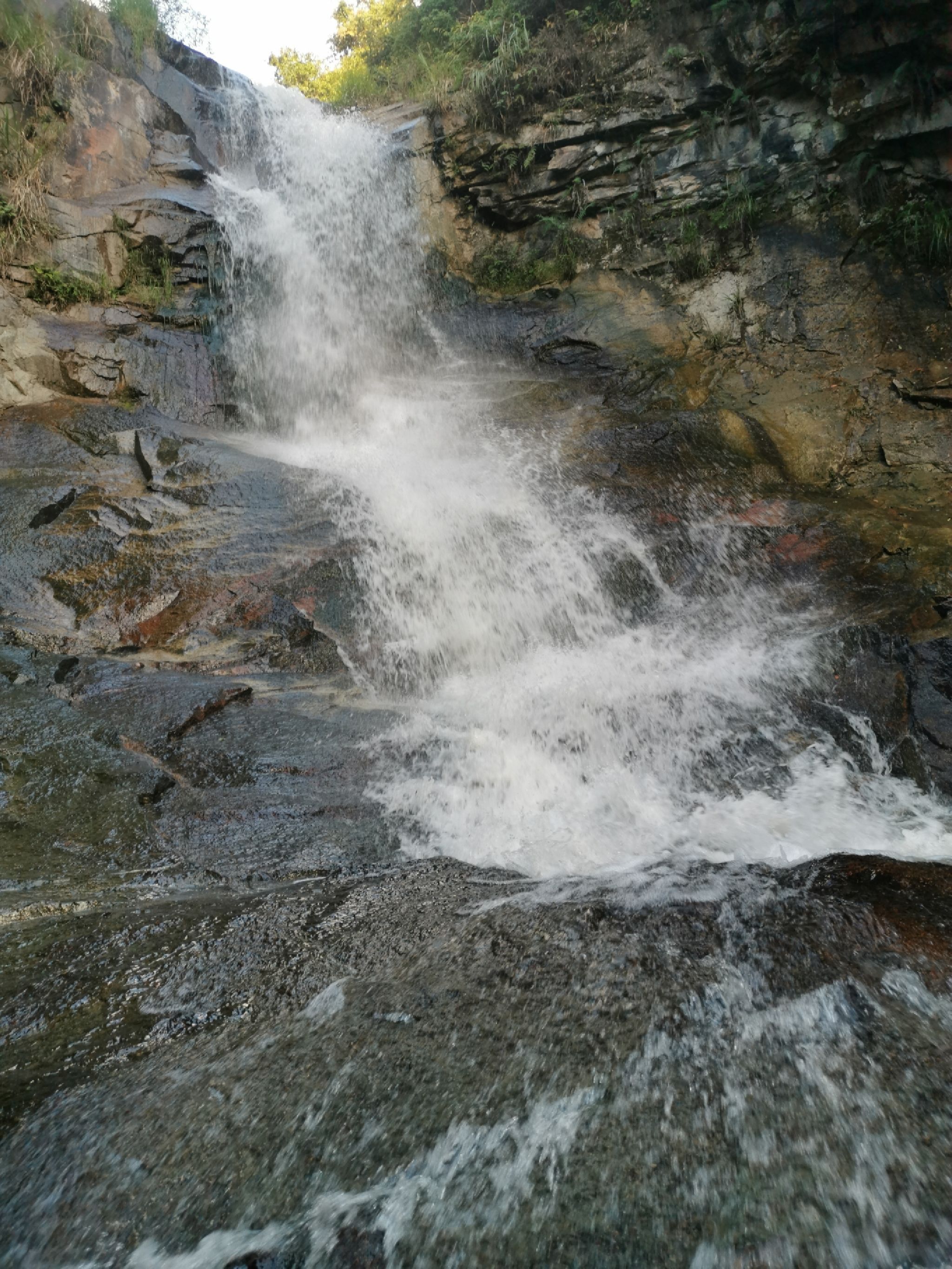 滴水寨瀑布旅行图片