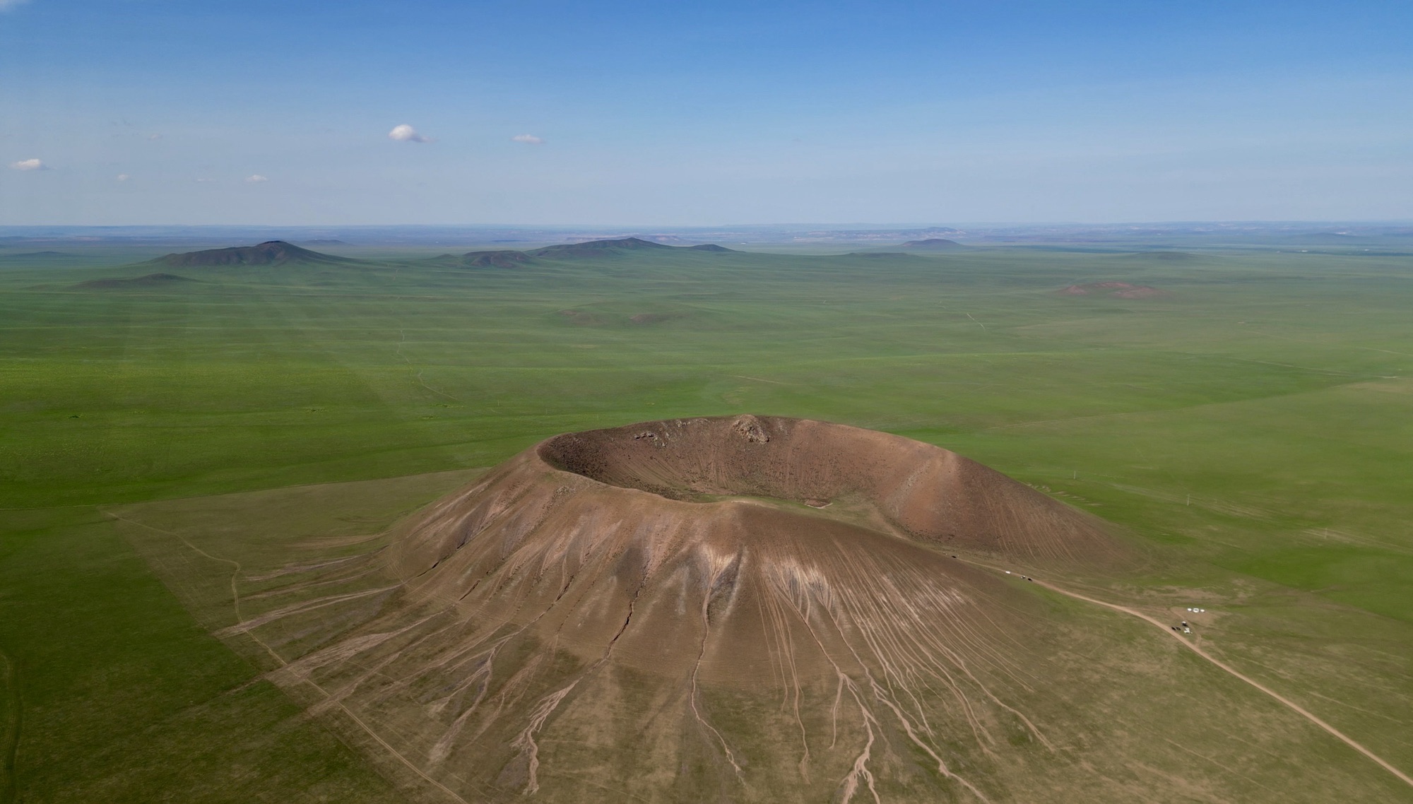 马蹄山火山旅行图片