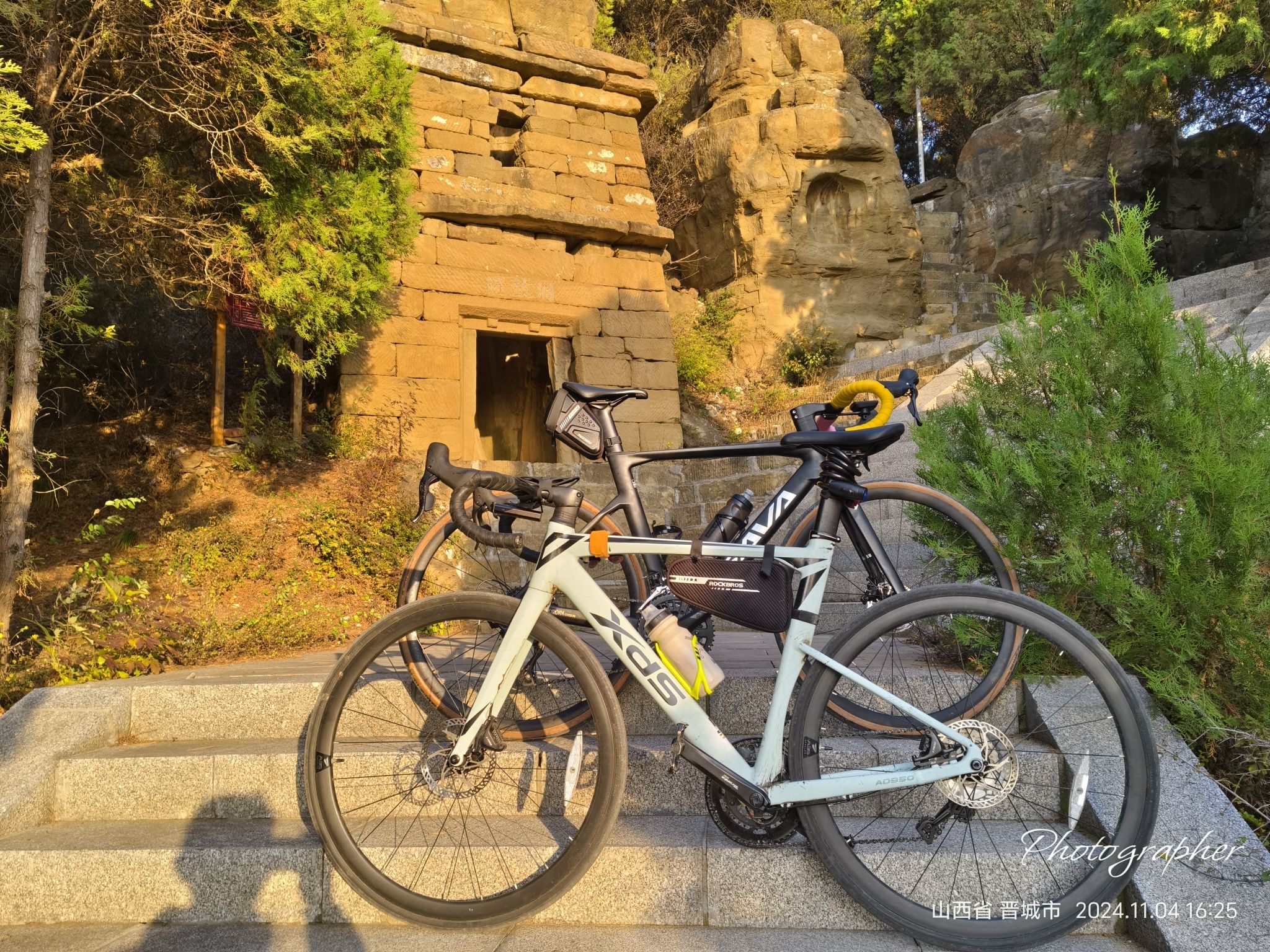 七佛山石窟旅行图片