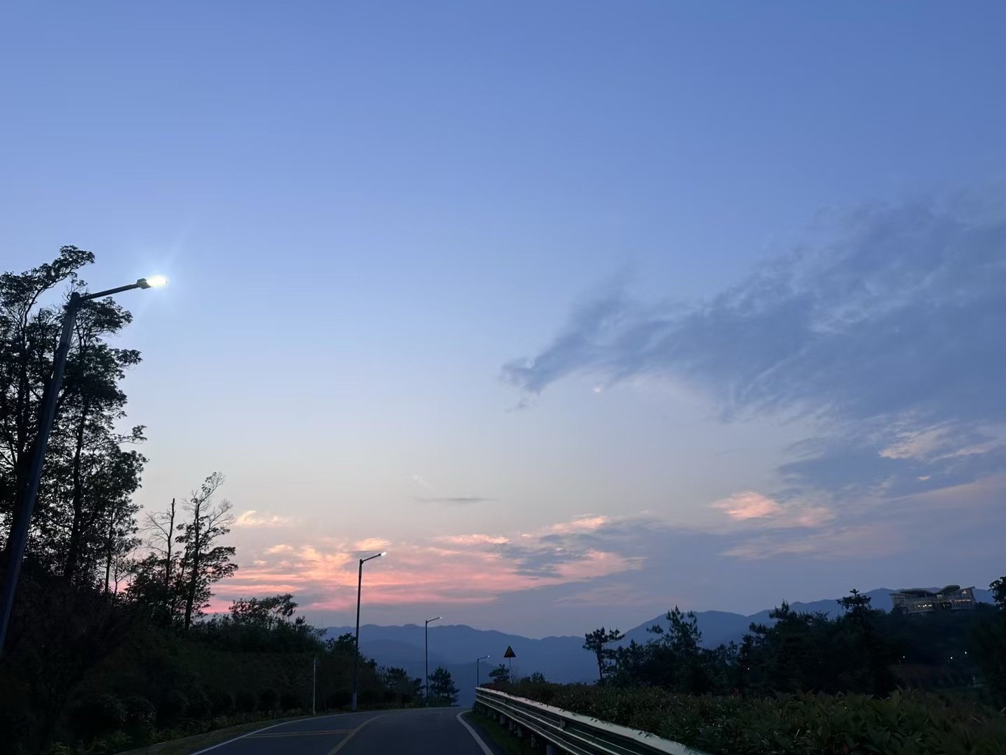 蟠龙峰景区旅行图片