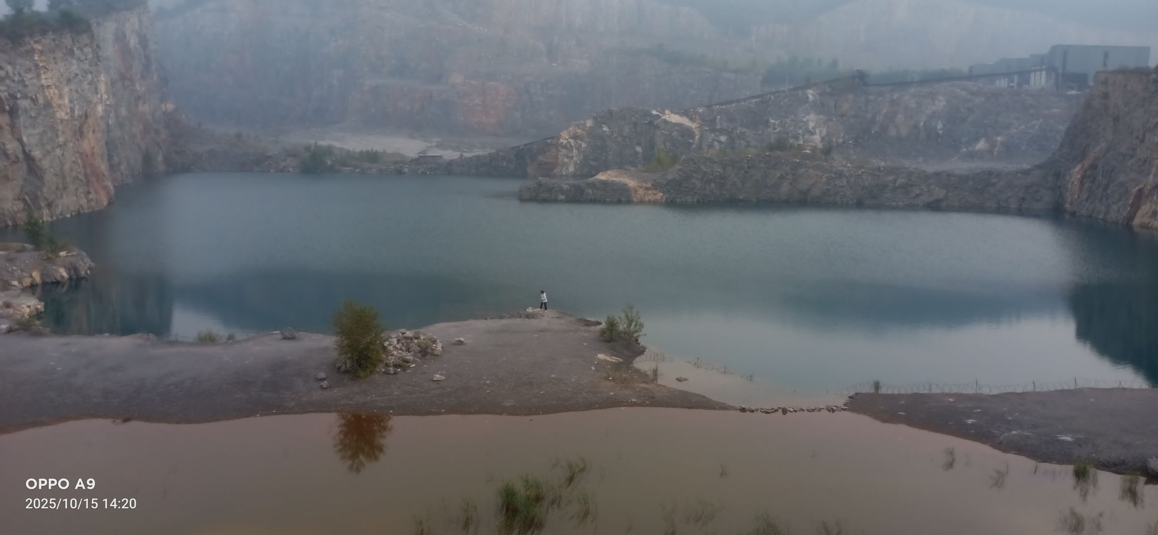 青峰村露天天池旅行图片