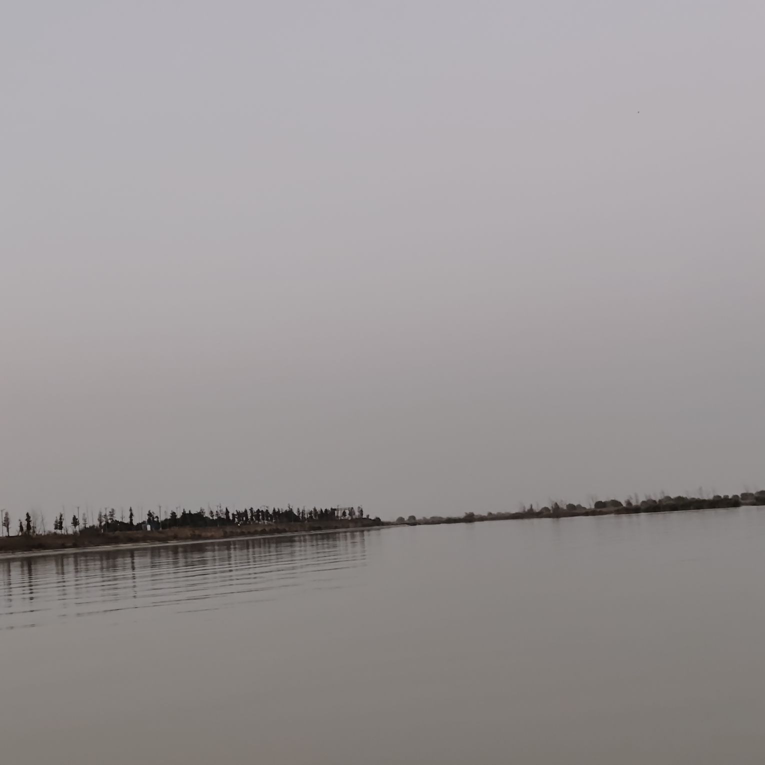 临淮镇洪泽湖大堤(听涛漫步)旅行图片