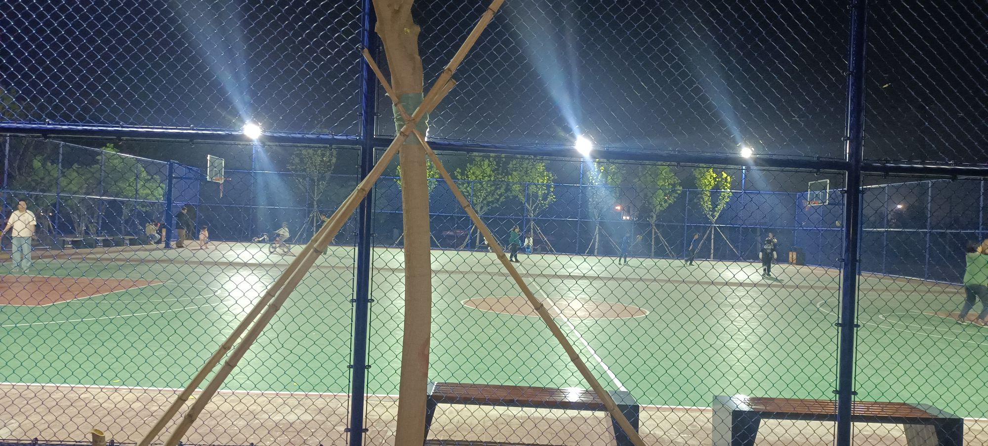 建设大街带状休闲体育公园