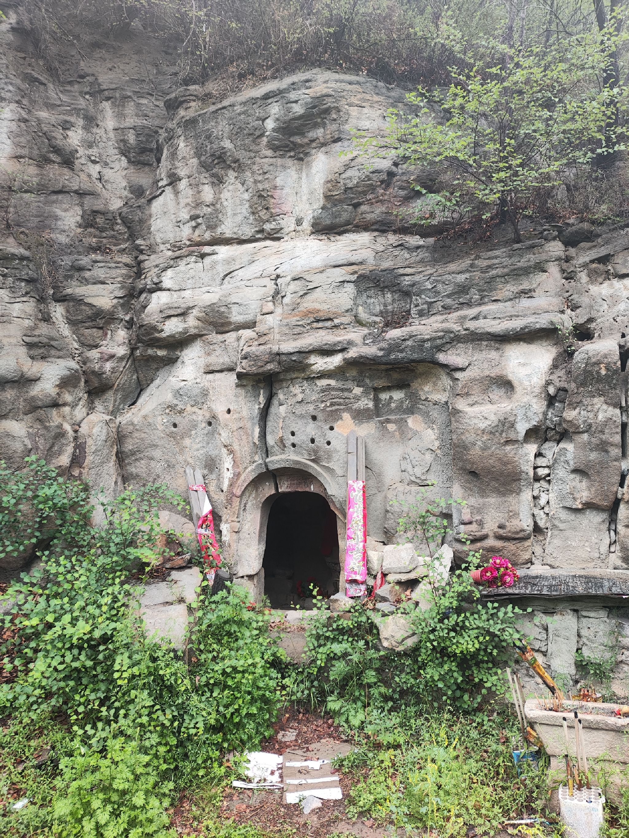 石庄头石窟旅行图片